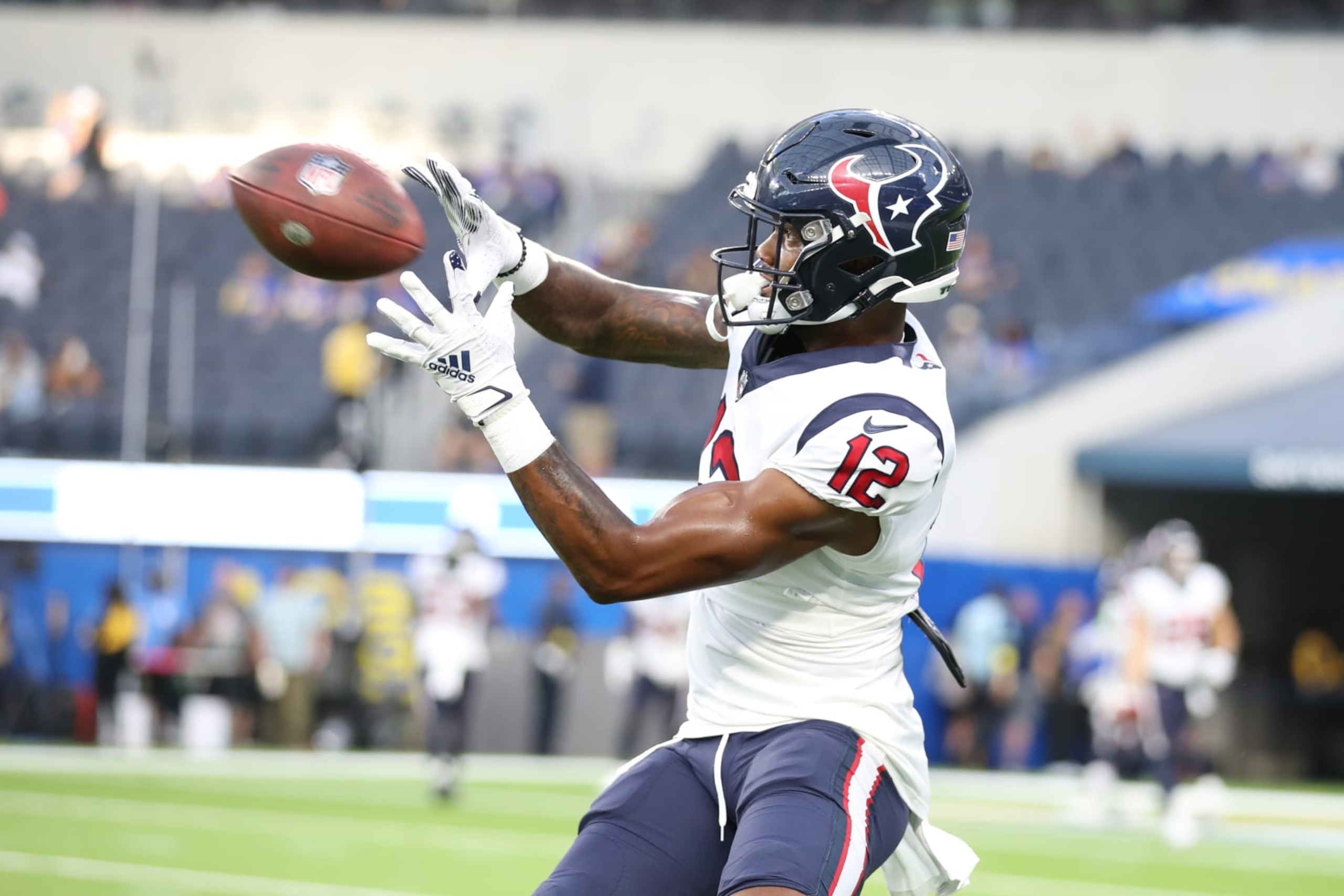 INGLEWOOD, CALIFORNIA - AUGUST 19: Nico Collins #12 of the Houston Texans makes a catch prior to kickoff of a preseason game against the Los Angeles Rams at SoFi Stadium on August 19, 2022 in Inglewood, California. (Photo by Joe Scarnici/Getty Images) INGLEWOOD, CALIFORNIA - AUGUST 19: Nico Collins #12 of the Houston Texans makes a catch prior to kickoff of a preseason game against the Los Angeles Rams at SoFi Stadium on August 19, 2022 in Inglewood, California. (Photo by Joe Scarnici/Getty Images)