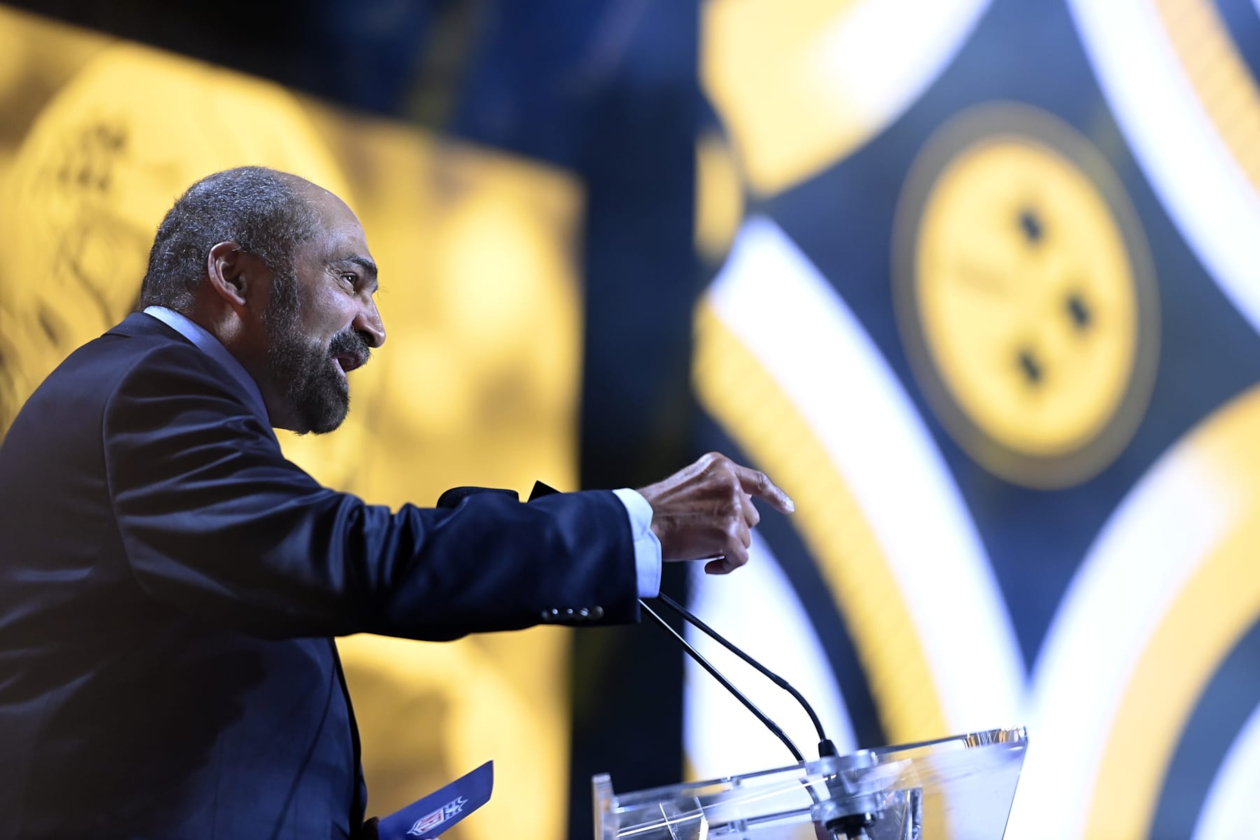 LAS VEGAS, NEVADA - APRIL 28: Hall of Famer Franco Harris speaks during round one of the 2022 NFL Draft on April 28, 2022 in Las Vegas, Nevada. (Photo by David Becker/Getty Images)