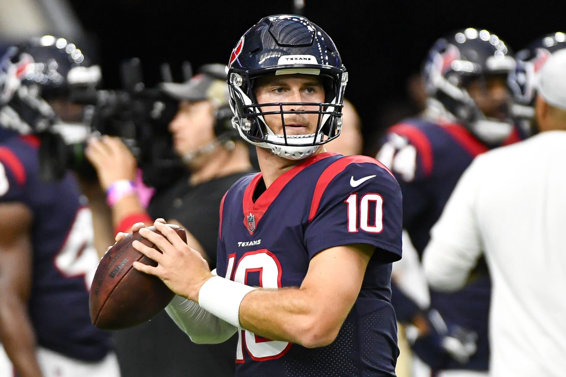 HOUSTON, TEXAS - AUGUST 25: Davis Mills #10 of the Houston Texans warms up prior to the preseason game against the San Francisco 49ers at NRG Stadium on August 25, 2022 in Houston, Texas. (Photo by Logan Riely/Getty Images)