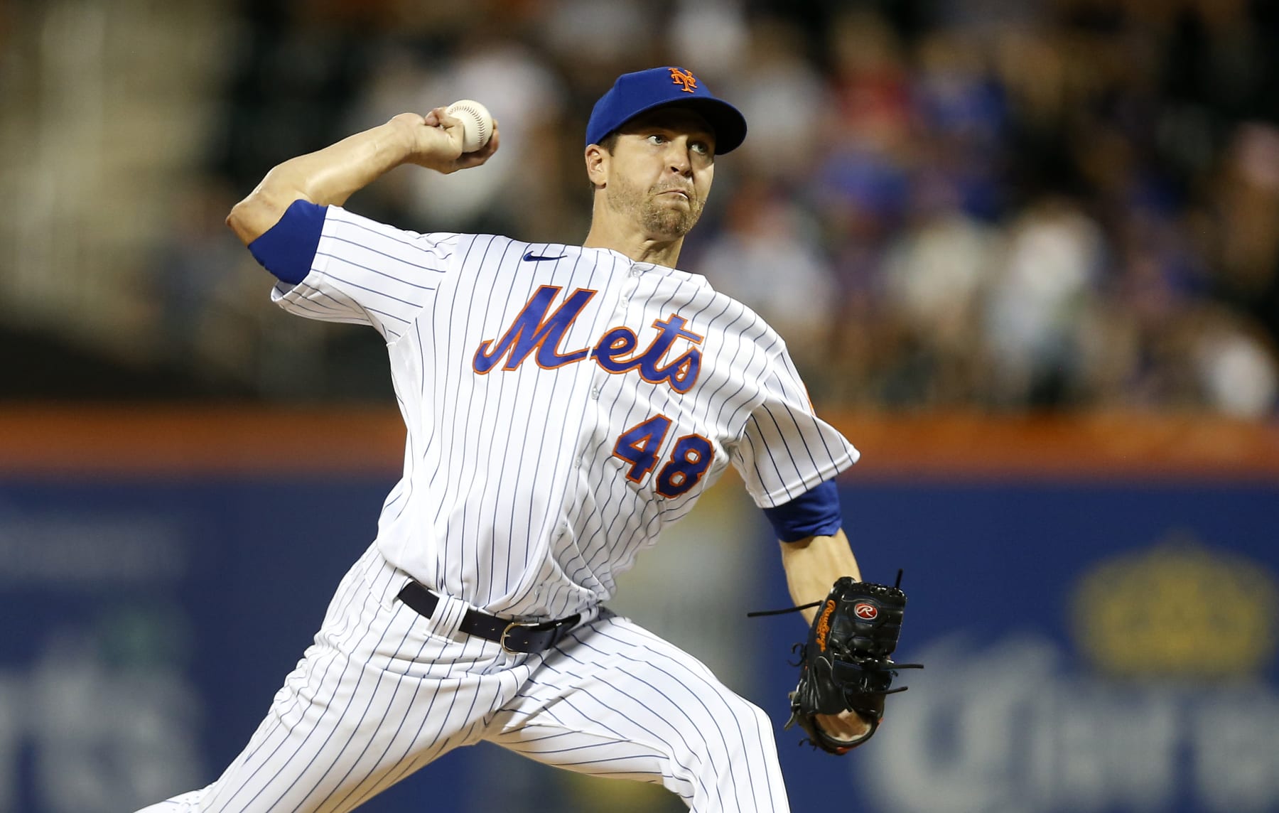 NEW YORK, NEW YORK - AUGUST 31:  Jacob deGrom #48 of the New York Mets pitches during the third inning against the Los Angeles Dodgers at Citi Field on August 31, 2022 in New York City. (Photo by Jim McIsaac/Getty Images)