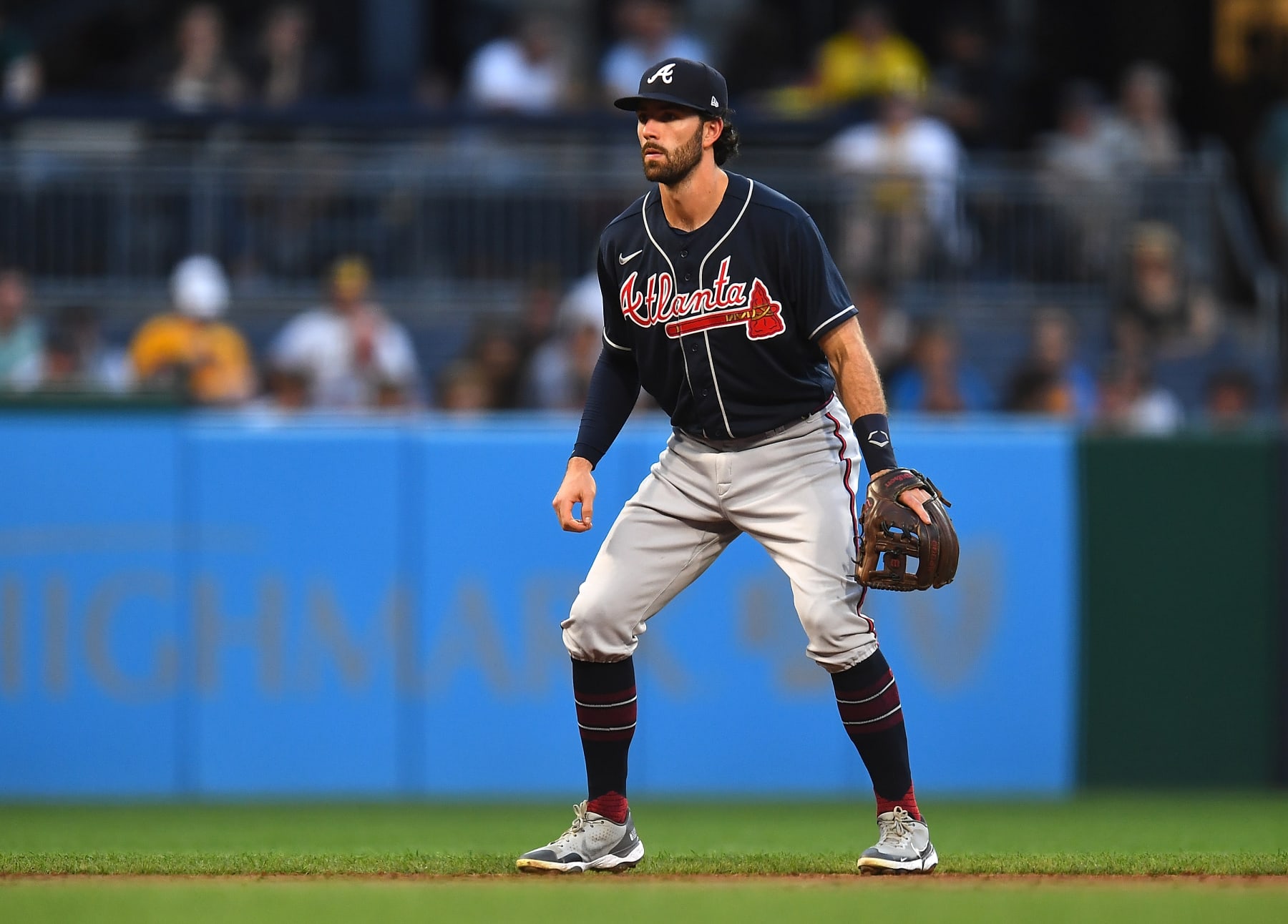 PITTSBURGH, PA - AUGUST 23:  Dansby Swanson #7 of the Atlanta Braves in action during the game against the Pittsburgh Pirates at PNC Park on August 23, 2022 in Pittsburgh, Pennsylvania. (Photo by Joe Sargent/Getty Images)