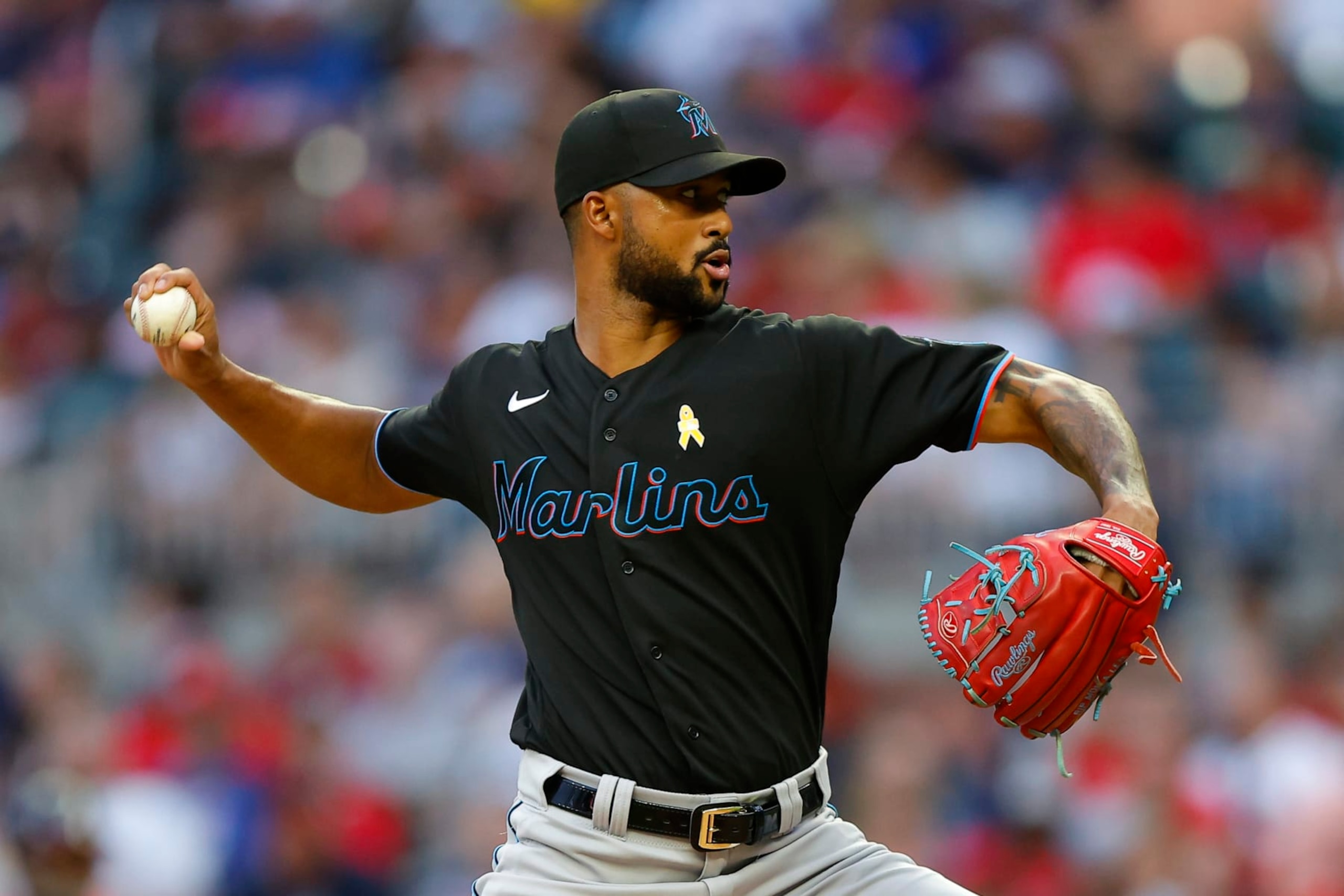 ATLANTA, GA - SEPTEMBER 02: Sandy Alcantara #22 of the Miami Marlins pitches during the first inning against the Atlanta Braves at Truist Park on September 2, 2022 in Atlanta, Georgia. (Photo by Todd Kirkland/Getty Images)