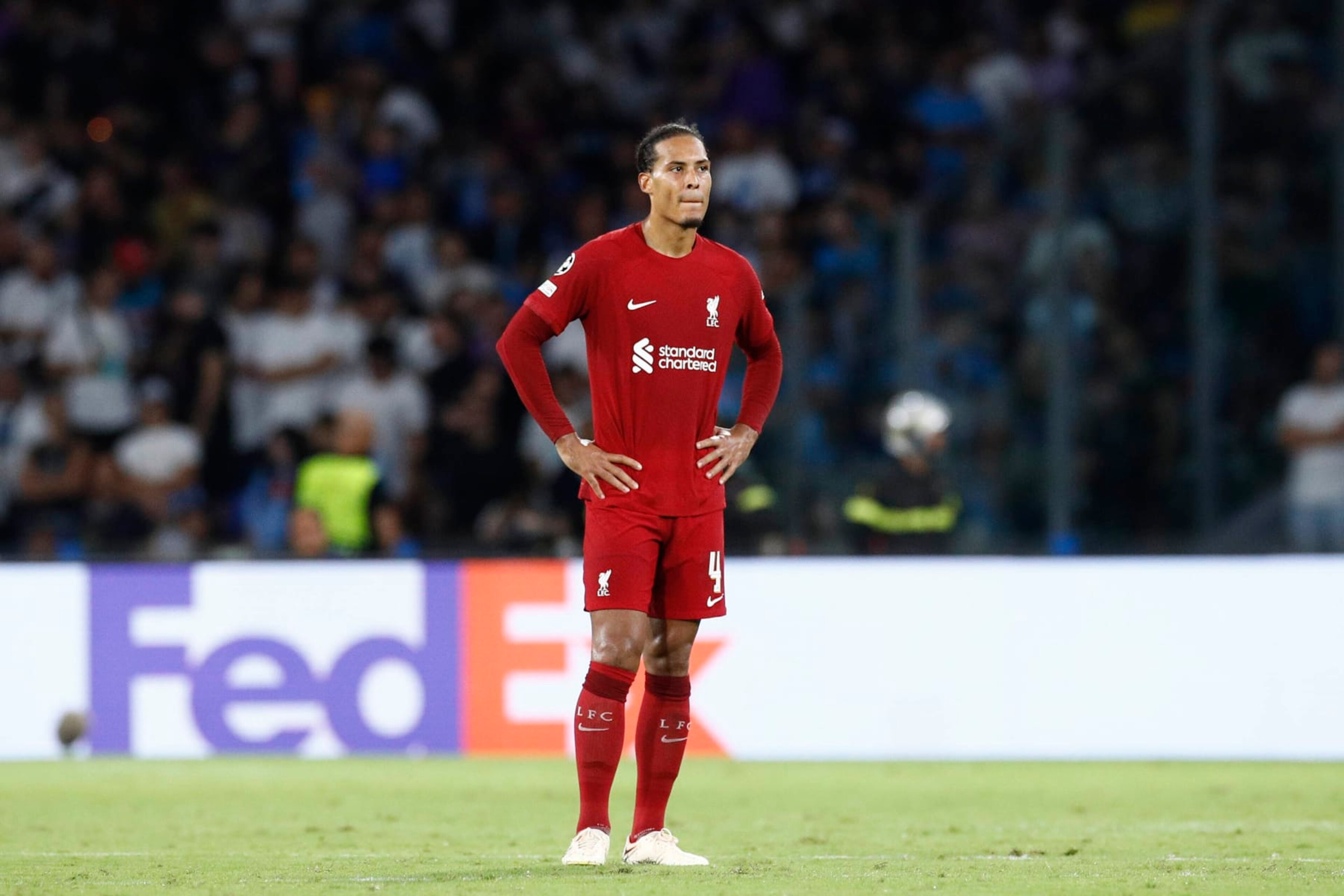 NAPLES, ITALY - SEPTEMBER 07: Virgil Van Dijk of Liverpool FC looks dejected during the UEFA Champions League group A match between SSC Napoli and Liverpool FC at Stadio Diego Armando Maradona on September 7, 2022 in Naples, Italy. (Photo by Matteo Ciambelli/DeFodi Images via Getty Images)