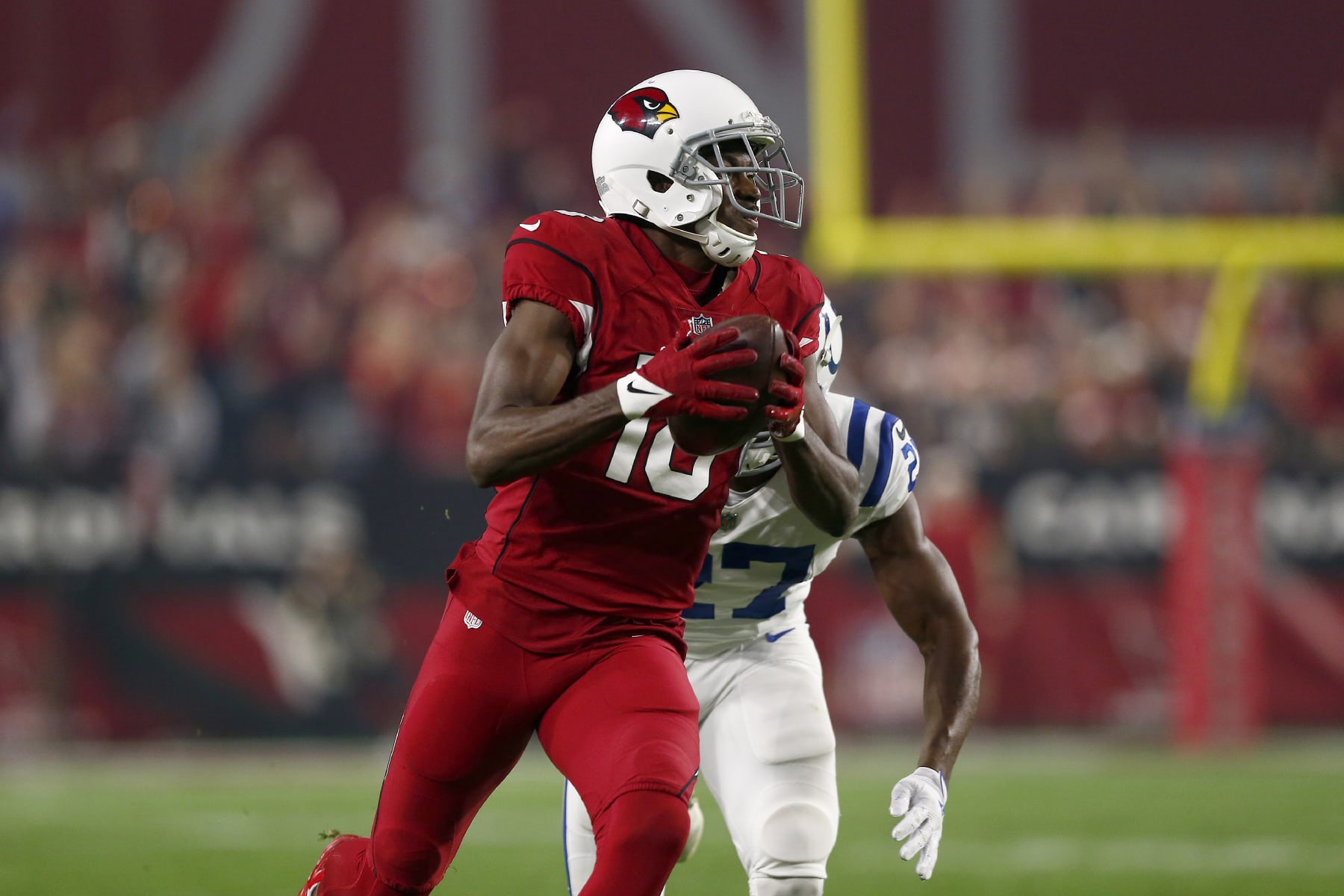 GLENDALE, AZ - DECEMBER 25: Arizona Cardinals Wide Receiver A.J. Green (18) heads up field after the catch during an NFL game between the Indianapolis Colts and the Arizona Cardinals on December 25, 2021 at State Farm Stadium, in Glendale AZ. (Photo by Jeffrey Brown/Icon Sportswire via Getty Images)