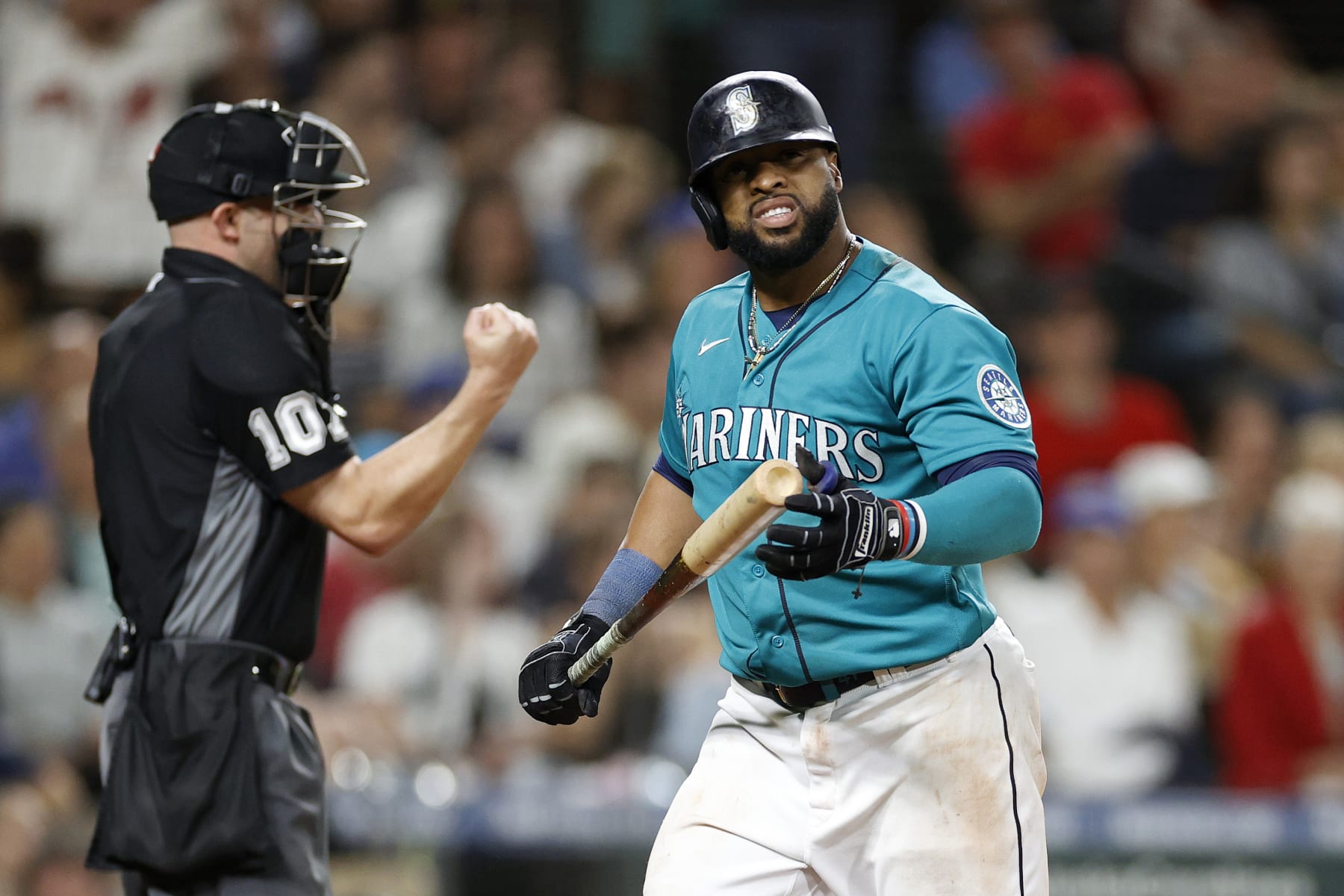 SEATTLE, WASHINGTON - AUGUST 26: Carlos Santana #41 of the Seattle Mariners strikes out during the tenth inning against the Cleveland Guardians at T-Mobile Park on August 26, 2022 in Seattle, Washington. (Photo by Steph Chambers/Getty Images) SEATTLE, WASHINGTON - AUGUST 26: Carlos Santana #41 of the Seattle Mariners strikes out during the tenth inning against the Cleveland Guardians at T-Mobile Park on August 26, 2022 in Seattle, Washington. (Photo by Steph Chambers/Getty Images)