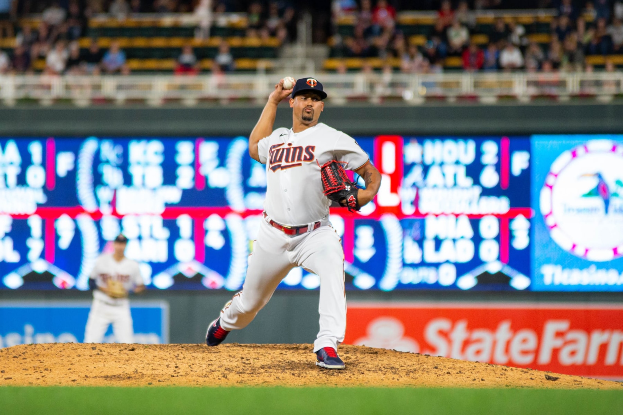 MINNEAPOLIS, MN - AUGUST 19: Minnesota Twins relief pitcher Jhoan Duran (59) delivers a pitch during the MLB game between the Texas Rangers and Minnesota Twins, on August 19th, 2022, at Target Field in Minneapolis, MN. (Photo by Bailey Hillesheim/Icon Sportswire via Getty Images)