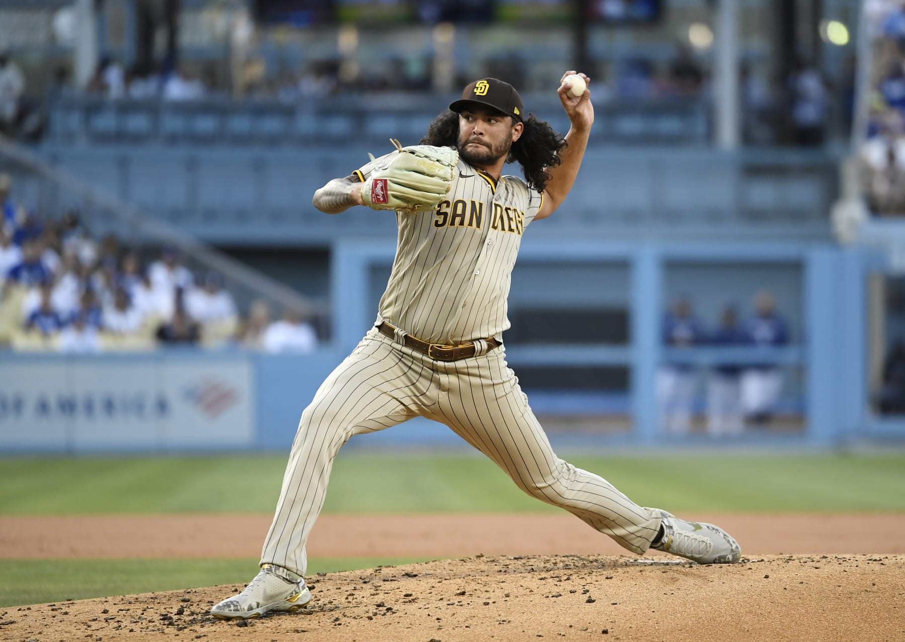 LOS ANGELES, CA - SEPTEMBER 03: Starting pitcher Sean Manaea #55 of the San Diego Padres throws against the Los Angeles Dodgers during the second inning at Dodger Stadium on September 3, 2022 in Los Angeles, California. (Photo by Kevork Djansezian/Getty Images) LOS ANGELES, CA - SEPTEMBER 03: Starting pitcher Sean Manaea #55 of the San Diego Padres throws against the Los Angeles Dodgers during the second inning at Dodger Stadium on September 3, 2022 in Los Angeles, California. (Photo by Kevork Djansezian/Getty Images)