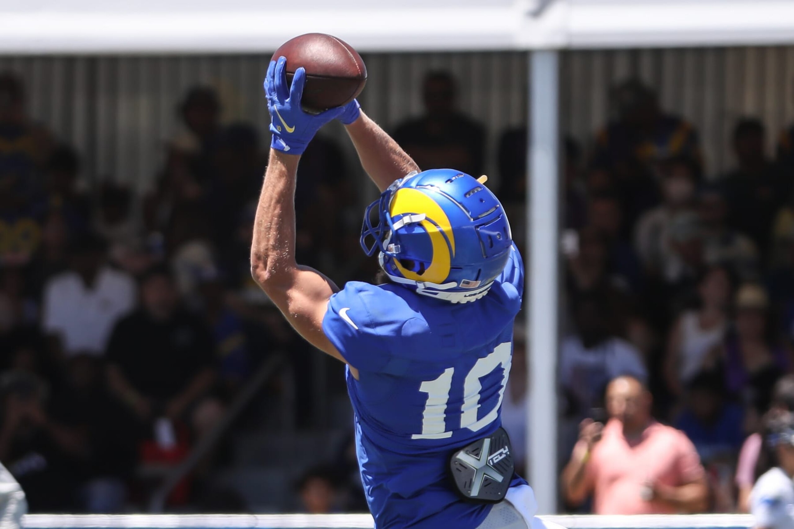 Irvine, CA - AUGUST 06: Los Angeles Rams wide receiver Cooper Kupp (10) during the Los Angeles Rams training camp on August 6, 2022, at UC Irvine in Irvine, CA. (Photo by Jevone Moore/Icon Sportswire via Getty Images)