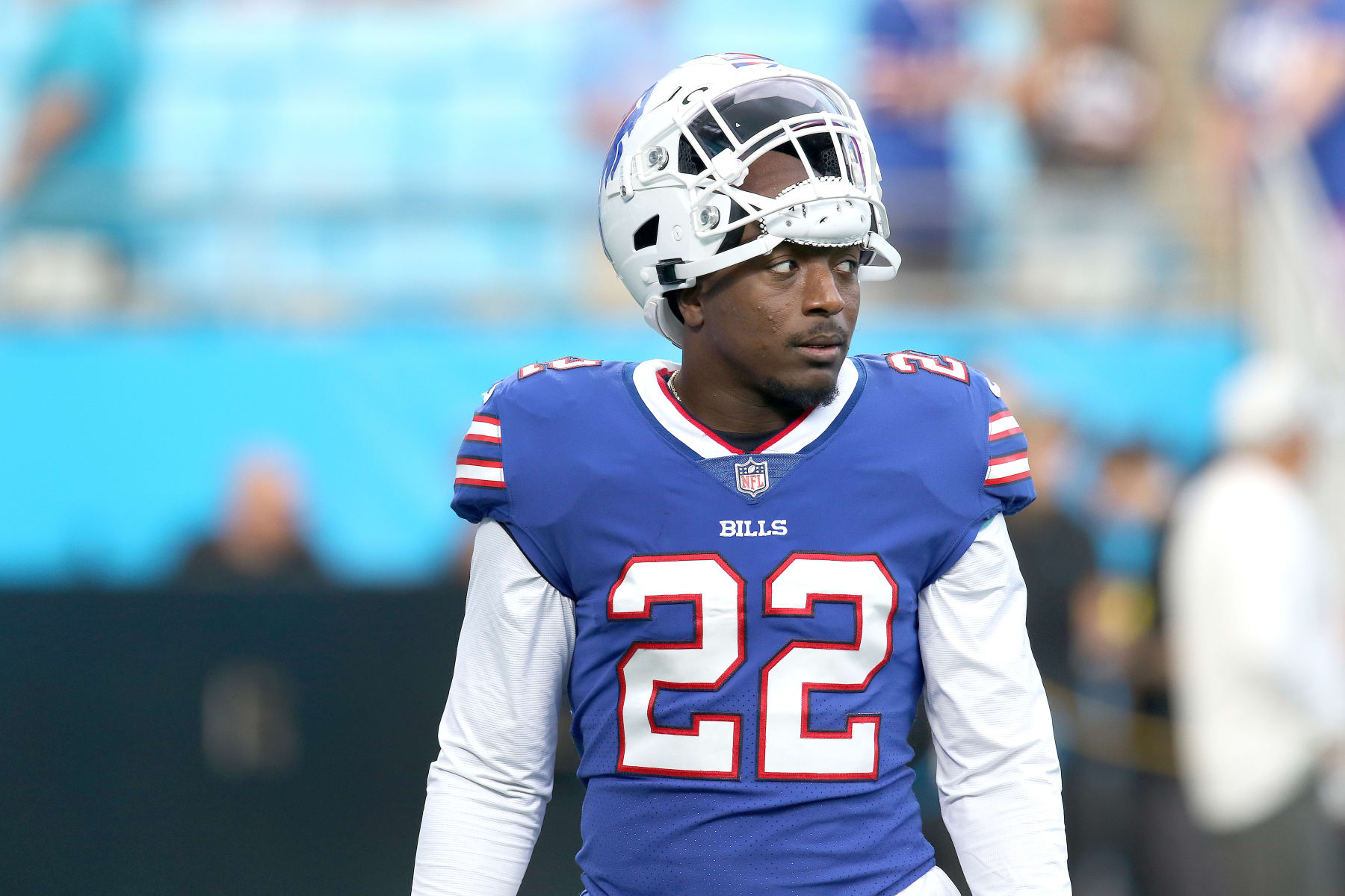 CHARLOTTE, NC - AUGUST 26: Buffalo Bills running back Duke Johnson (22) during a NFL preseason football game between the Buffalo Bills and the Carolina Panthers on August 26, 2022 at Bank of America Stadium in Charlotte, N.C. (Photo by John Byrum/Icon Sportswire via Getty Images)