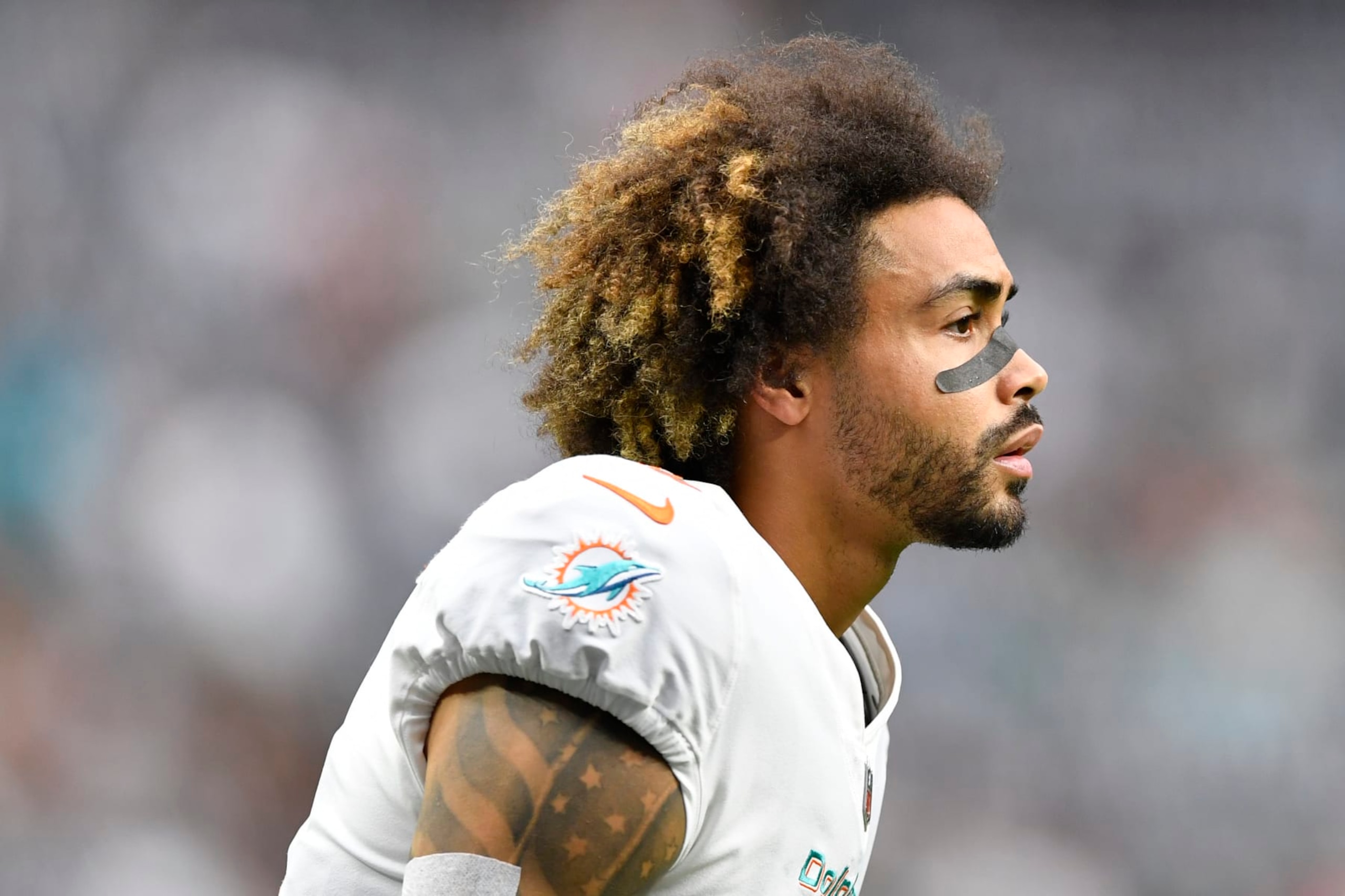 LAS VEGAS, NEVADA - SEPTEMBER 26:  Wide receiver Will Fuller #3 of the Miami Dolphins warms up before a game against the Las Vegas Raiders at Allegiant Stadium on September 26, 2021 in Las Vegas, Nevada. The Raiders defeated the Dolphins 31-28 in overtime. (Photo by Chris Unger/Getty Images)