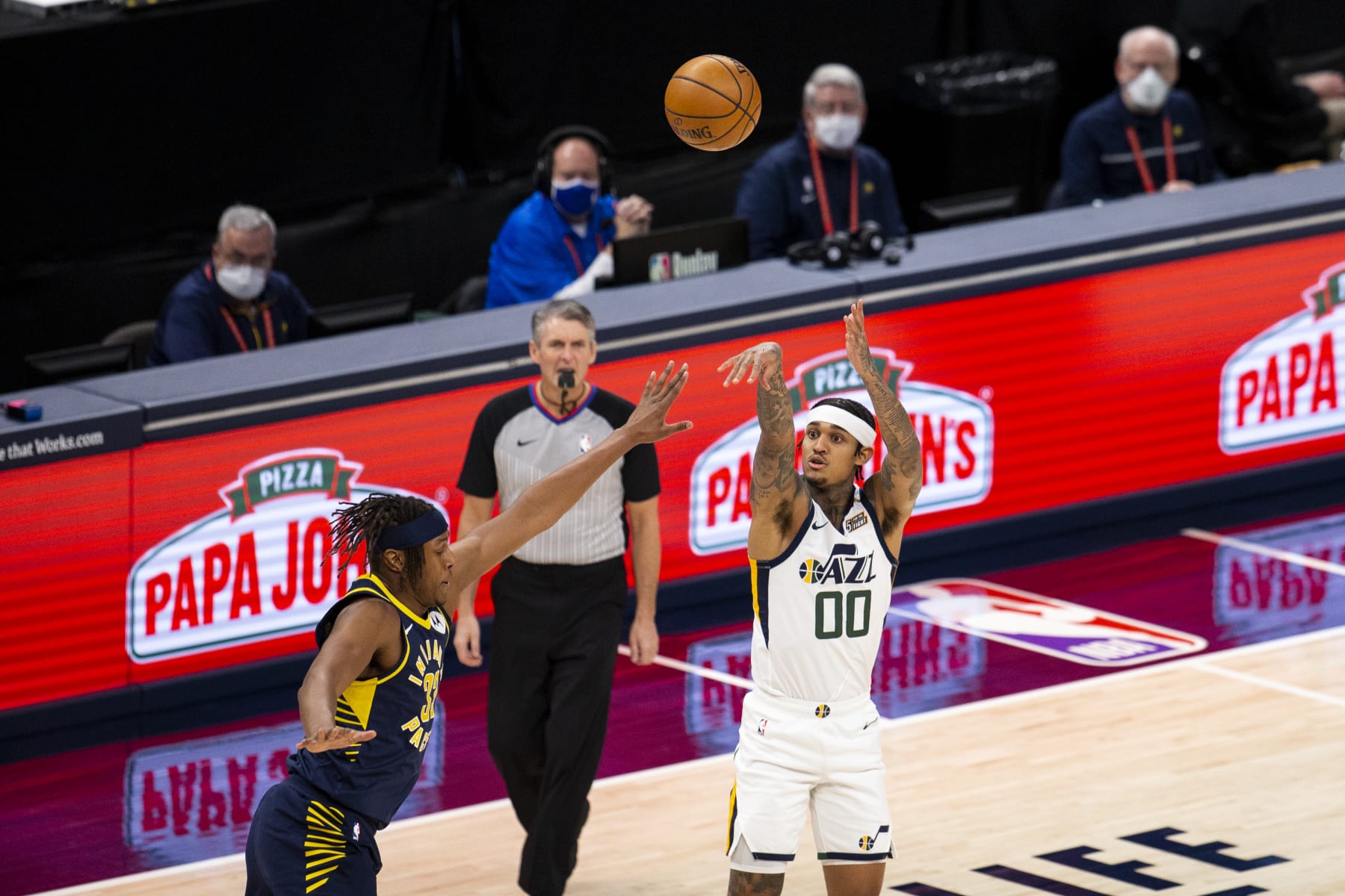 INDIANAPOLIS, IN - FEBRUARY 07: Jordan Clarkson #00 of the Utah Jazz shoots the ball over Myles Turner #33 of the Indiana Pacers at Bankers Life Fieldhouse on February 7, 2021 in Indianapolis, Indiana. The Indiana Pacers lost to the Utah Jazz 103-95. NOTE TO USER: User expressly acknowledges and agrees that, by downloading and/or using this Photograph, user is consenting to the terms and conditions of the Getty Images License Agreement.  (Photo by Lauren Bacho/Getty Images)