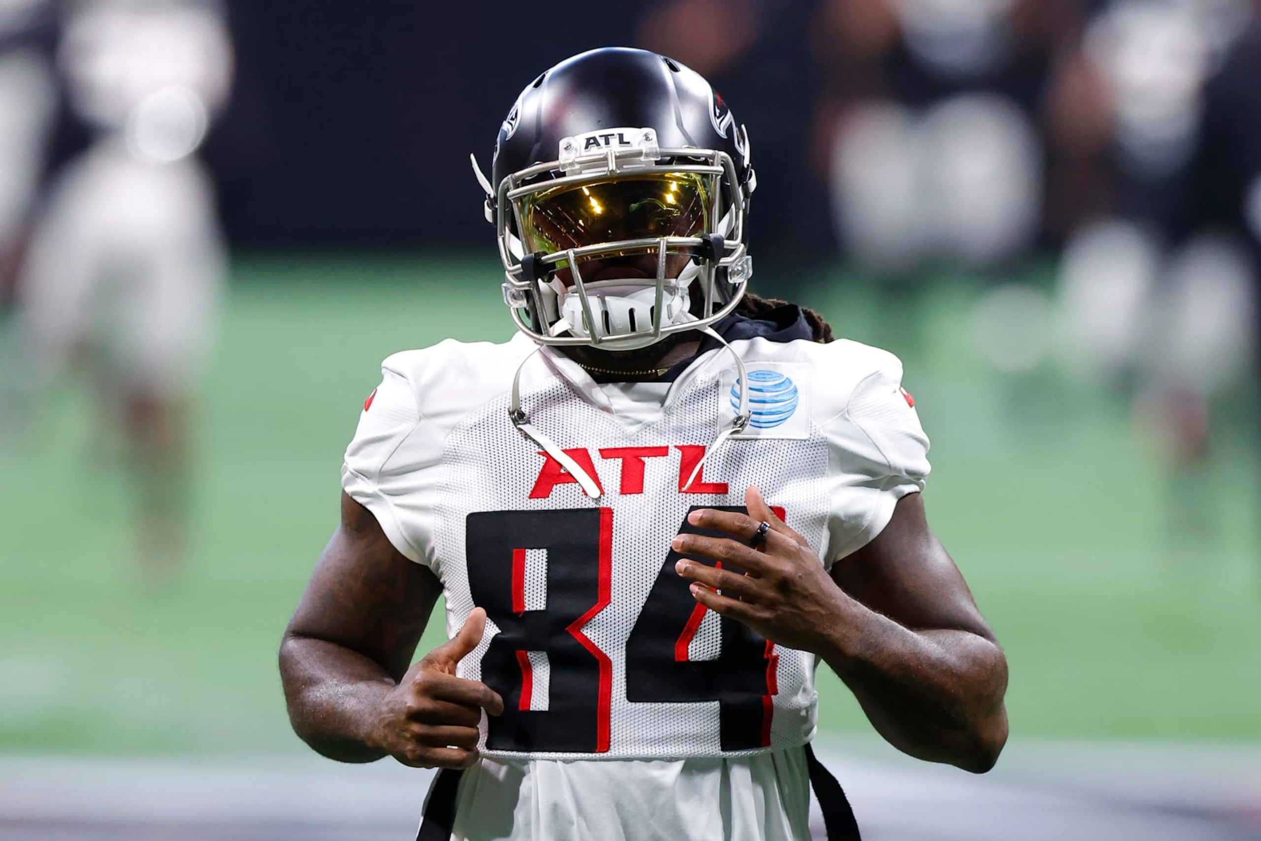 Atlanta Falcons running back Cordarrelle Patterson (84) runs through a drill during the teams open practice in Atlanta, Ga. Monday, Aug. 15, 2022. (AP Photo/Todd Kirkland)