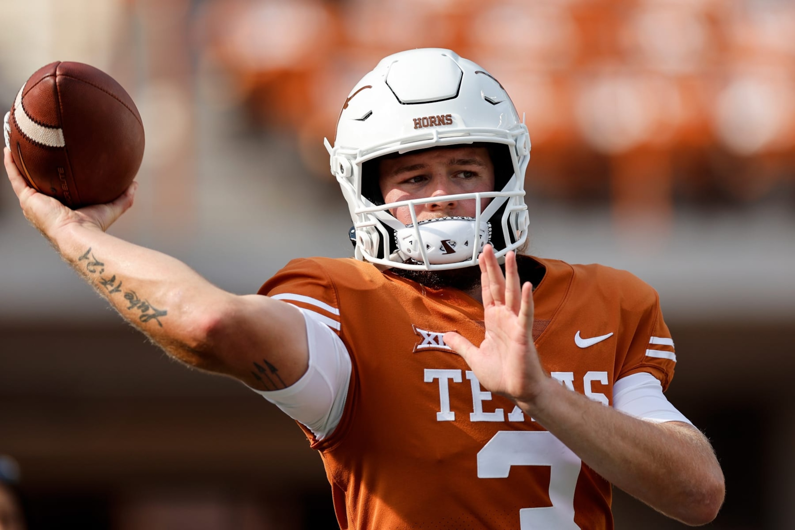 AUSTIN, TEXAS - SEPTEMBER 10: Quinn Ewers #3 of the Texas Longhorns warms up before the game against the Alabama Crimson Tide at Darrell K Royal-Texas Memorial Stadium on September 10, 2022 in Austin, Texas. (Photo by Tim Warner/Getty Images)