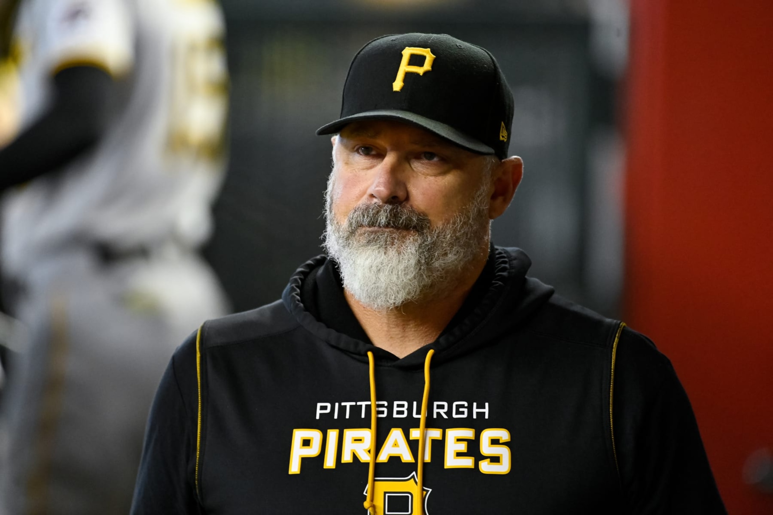 PHOENIX, ARIZONA - AUGUST 11: Manager Derek Shelton #17 of the Pittsburgh Pirates looks on from the dugout during the MLB game against the Arizona Diamondbacks at Chase Field on August 11, 2022 in Phoenix, Arizona. The Diamondbacks defeated the Pirates 9-3. (Photo by Kelsey Grant/Getty Images) PHOENIX, ARIZONA - AUGUST 11: Manager Derek Shelton #17 of the Pittsburgh Pirates looks on from the dugout during the MLB game against the Arizona Diamondbacks at Chase Field on August 11, 2022 in Phoenix, Arizona. The Diamondbacks defeated the Pirates 9-3. (Photo by Kelsey Grant/Getty Images)