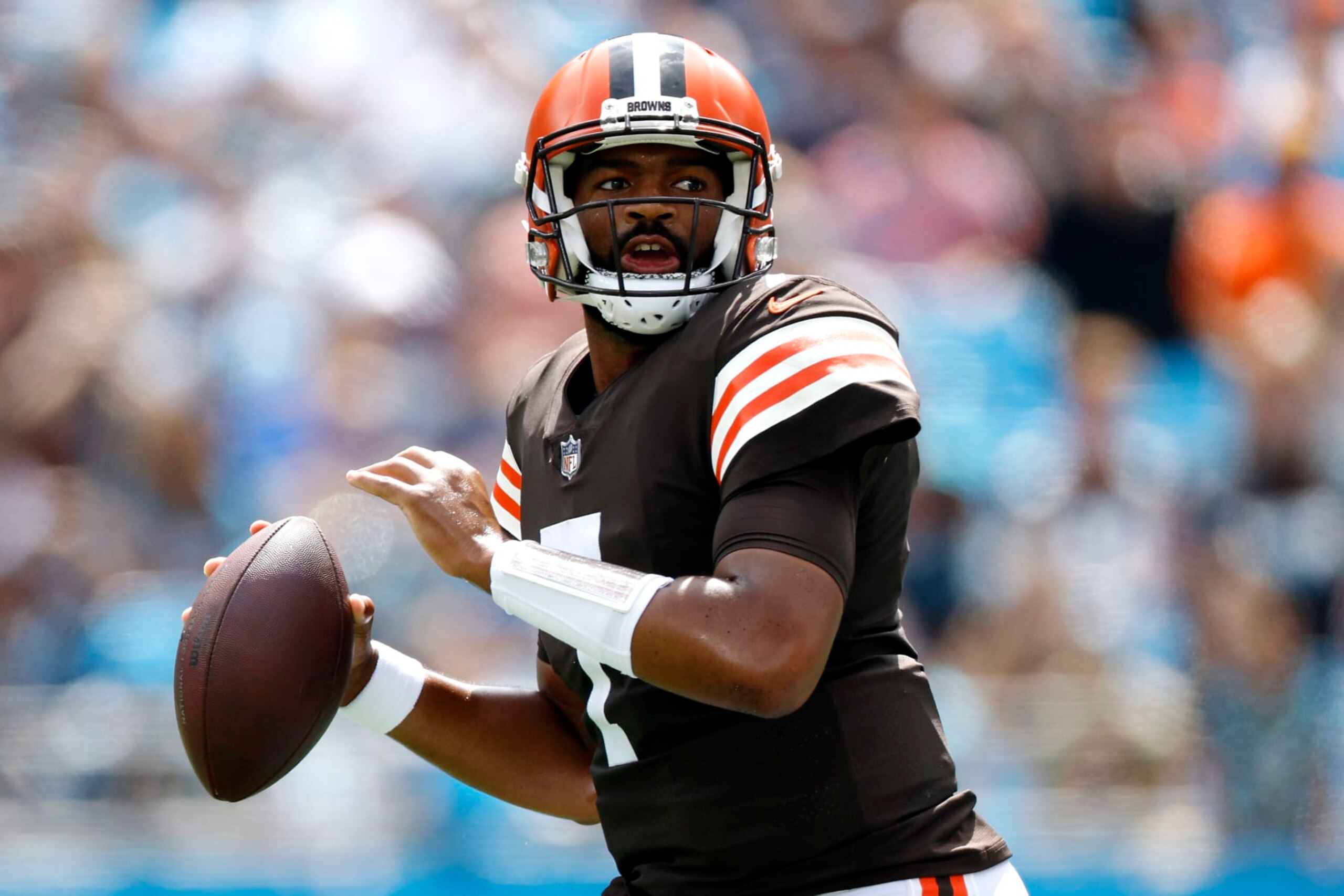CHARLOTTE, NORTH CAROLINA - SEPTEMBER 11: Jacoby Brissett #7 of the Cleveland Browns looks to pass during the first half against the Carolina Panthers at Bank of America Stadium on September 11, 2022 in Charlotte, North Carolina. (Photo by Jared C. Tilton/Getty Images)