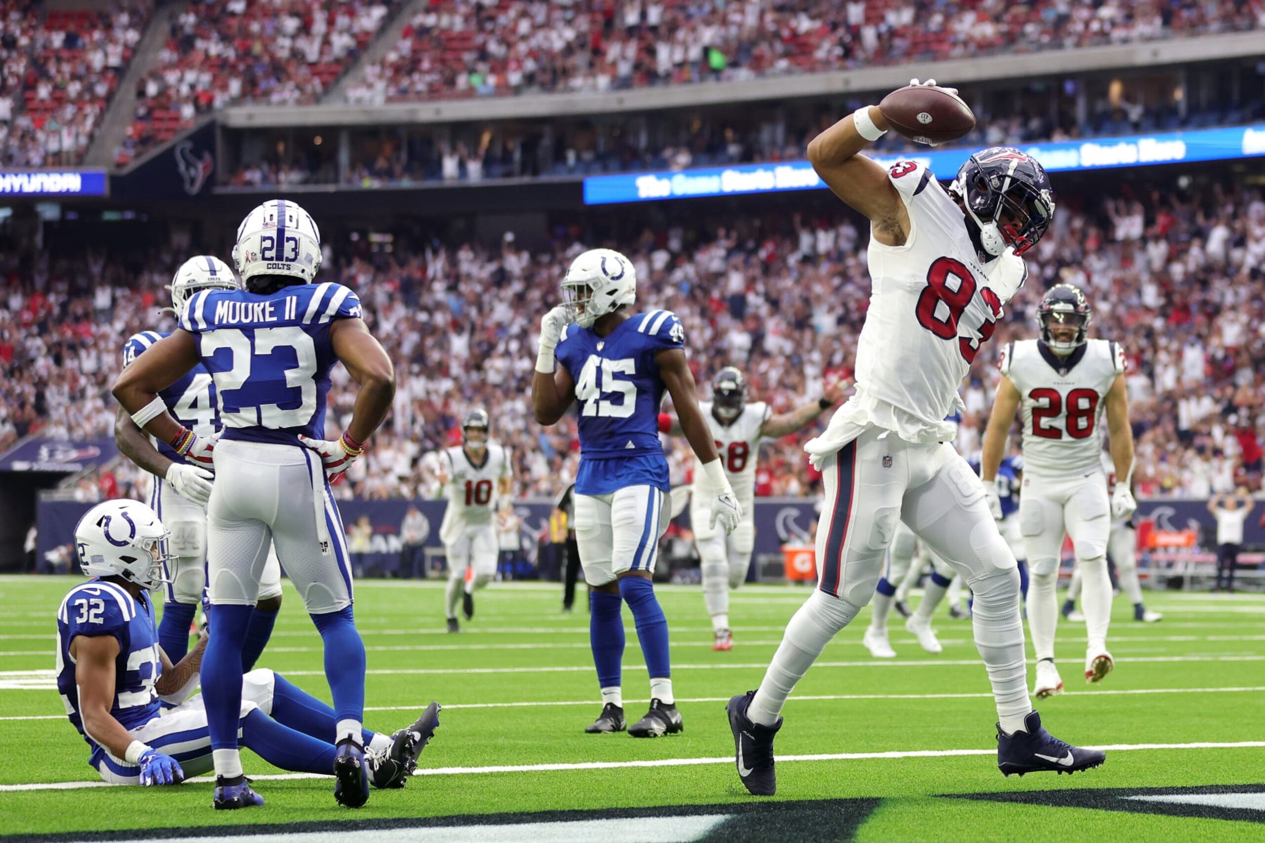HOUSTON, TEXAS - SEPTEMBER 11: O.J. Howard #83 of the Houston Texans celebrates scoring a touchdown during the second quarter against the Indianapolis Colts at NRG Stadium on September 11, 2022 in Houston, Texas. (Photo by Carmen Mandato/Getty Images) HOUSTON, TEXAS - SEPTEMBER 11: O.J. Howard #83 of the Houston Texans celebrates scoring a touchdown during the second quarter against the Indianapolis Colts at NRG Stadium on September 11, 2022 in Houston, Texas. (Photo by Carmen Mandato/Getty Images)