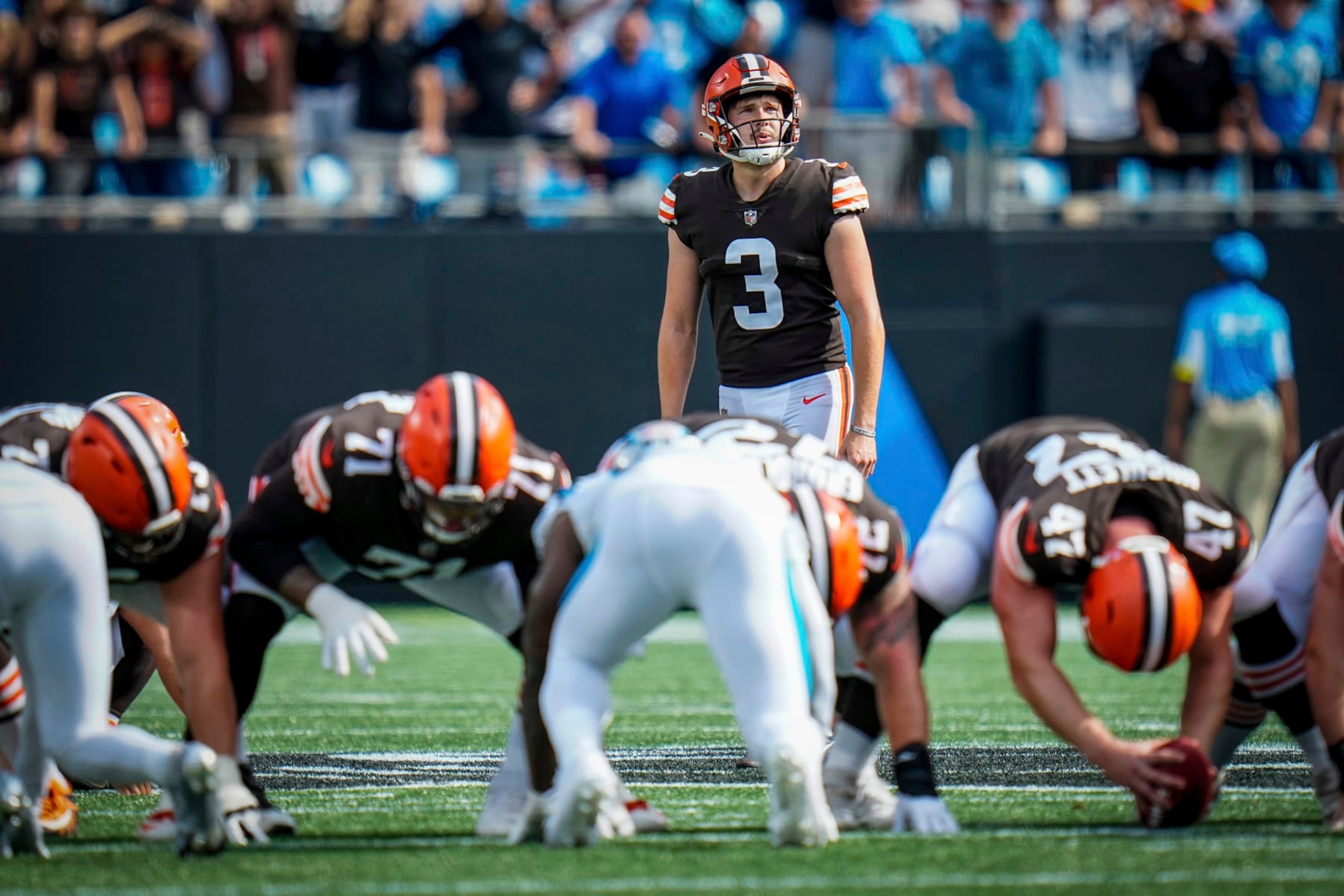 Cleveland Browns place kicker Cade York (3) looks to the goal as he prepares for a last play 58-yard field goal attempt during an NFL football game against the Carolina Panthers on Sunday, Sept. 11, 2022, in Charlotte, N.C. York successfully completed the field goal for the Browns 26-24 win. (AP Photo/Rusty Jones)