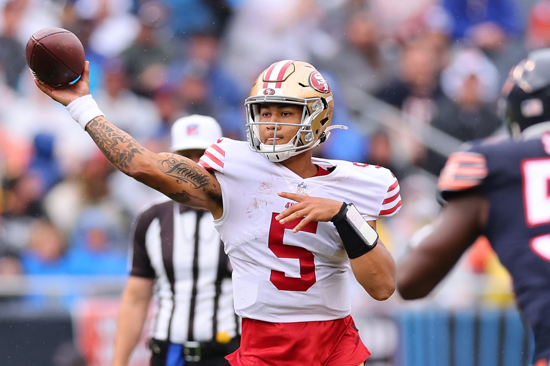 CHICAGO, ILLINOIS - SEPTEMBER 11: Quarterback Trey Lance #5 of the San Francisco 49ers attempts a pass during the first half against the Chicago Bears at Soldier Field on September 11, 2022 in Chicago, Illinois. (Photo by Michael Reaves/Getty Images) CHICAGO, ILLINOIS - SEPTEMBER 11: Quarterback Trey Lance #5 of the San Francisco 49ers attempts a pass during the first half against the Chicago Bears at Soldier Field on September 11, 2022 in Chicago, Illinois. (Photo by Michael Reaves/Getty Images)