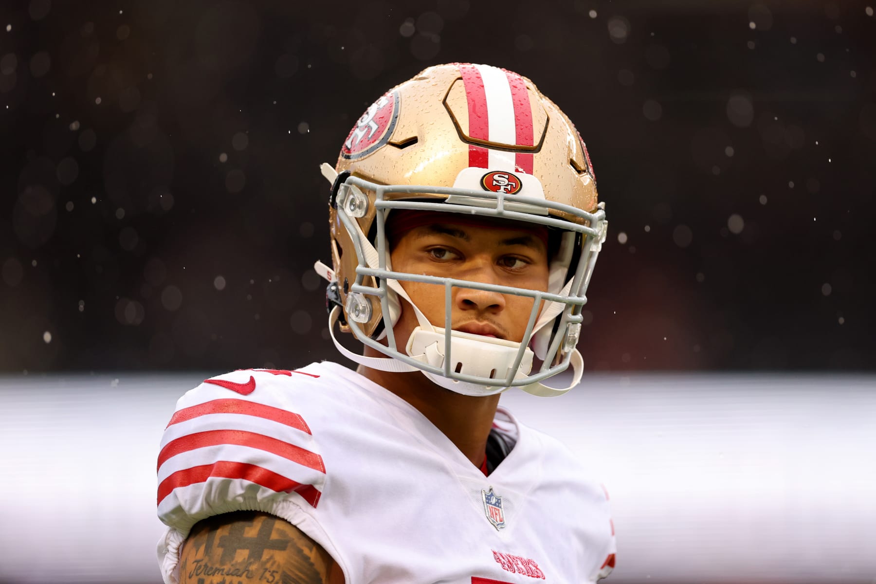 CHICAGO, ILLINOIS - SEPTEMBER 11: Trey Lance #5 of the San Francisco 49ers warms up before the game against the Chicago Bears at Soldier Field on September 11, 2022 in Chicago, Illinois. (Photo by Michael Reaves/Getty Images)