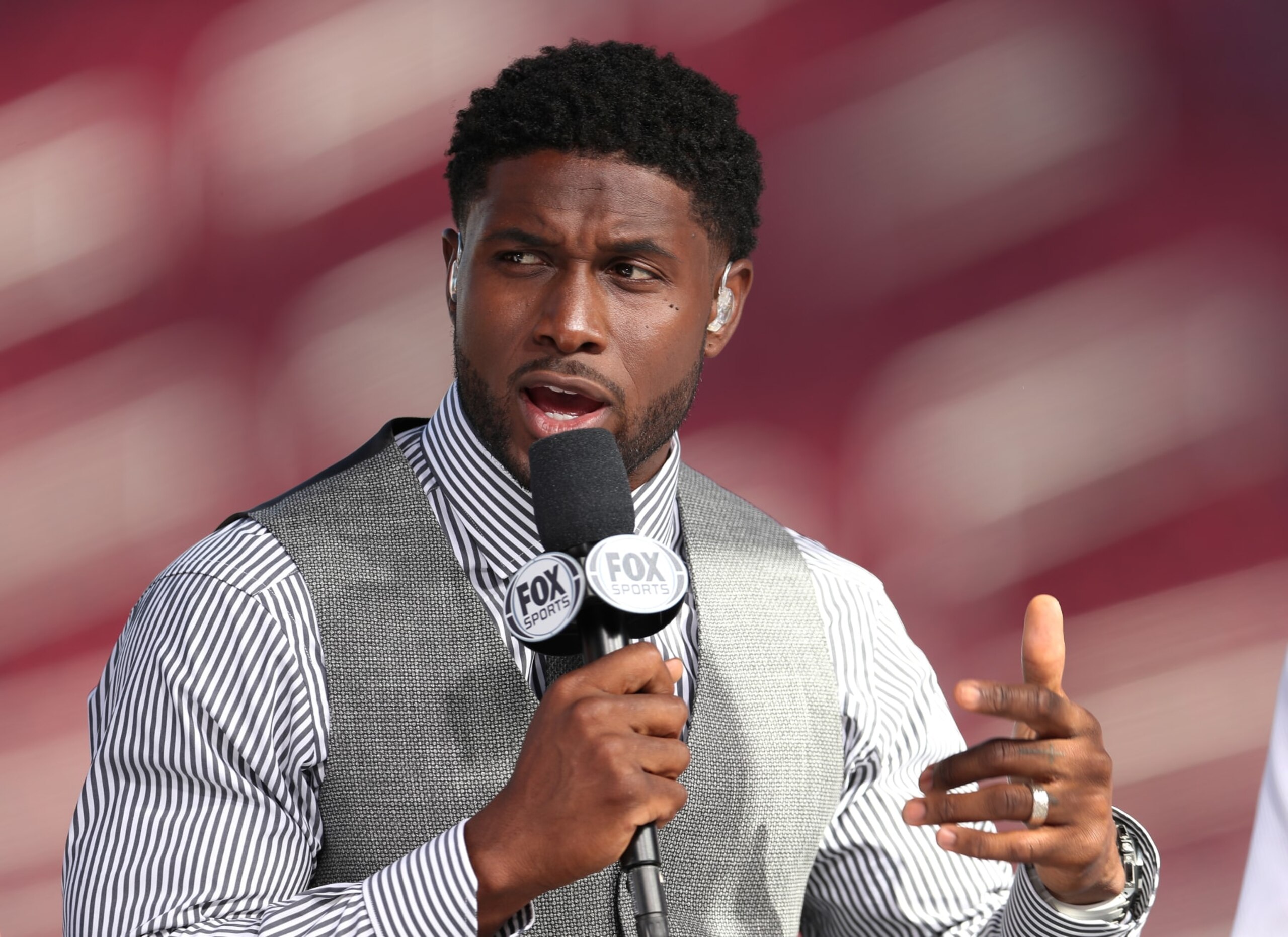LOS ANGELES, CALIFORNIA - SEPTEMBER 20: Former USC running back Reggie Bush attends the USC game against Utah as a guest on the pregame show on Fox Sports at Los Angeles Memorial Coliseum on September 20, 2019 in Los Angeles, California. (Photo by Meg Oliphant/Getty Images)