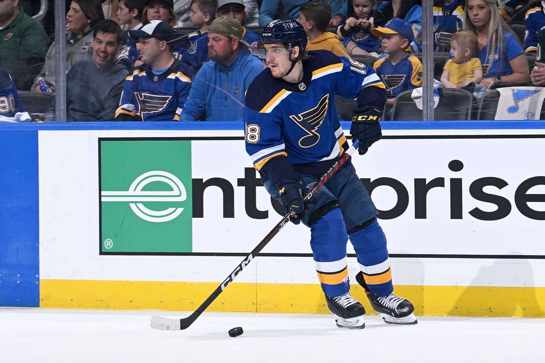 ST. LOUIS, MO - May 8: Robert Thomas #18 of the St. Louis Blues in action against the Minnesota Wild in Game Four of the First Round of the 2022 Stanley Cup Playoffs at the Enterprise Center on May 8, 2022 in St. Louis, Missouri. (Photo by Scott Rovak/NHLI via Getty Images)