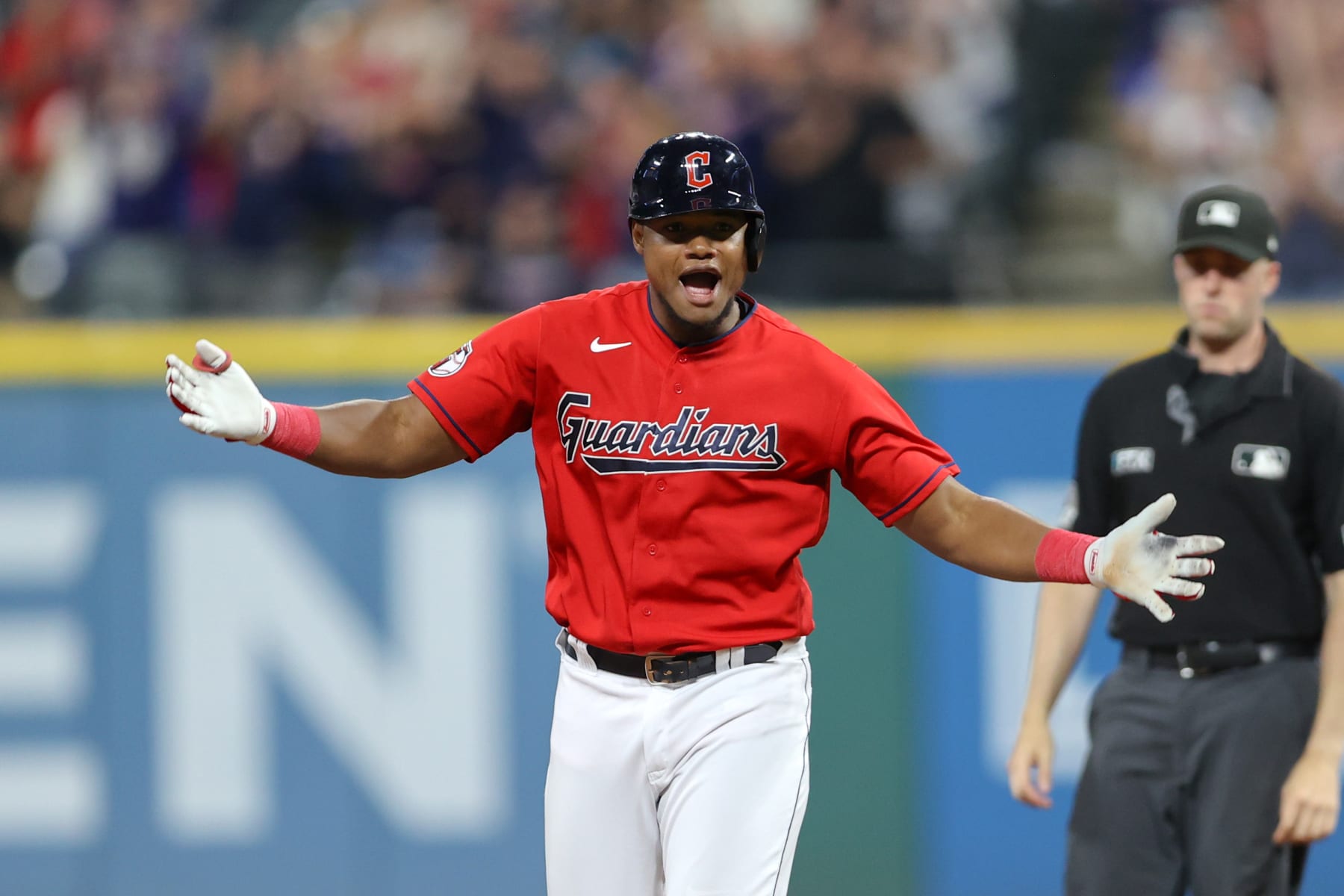 CLEVELAND, OH - AUGUST 17: Cleveland Guardians right fielder Oscar Gonzalez (39) celebrates after hitting a double to drive in a run during the eighth inning of the Major League Baseball game between the Detroit Tigers and Cleveland Guardians on August 17, 2022, at Progressive Field in Cleveland, OH. (Photo by Frank Jansky/Icon Sportswire via Getty Images)