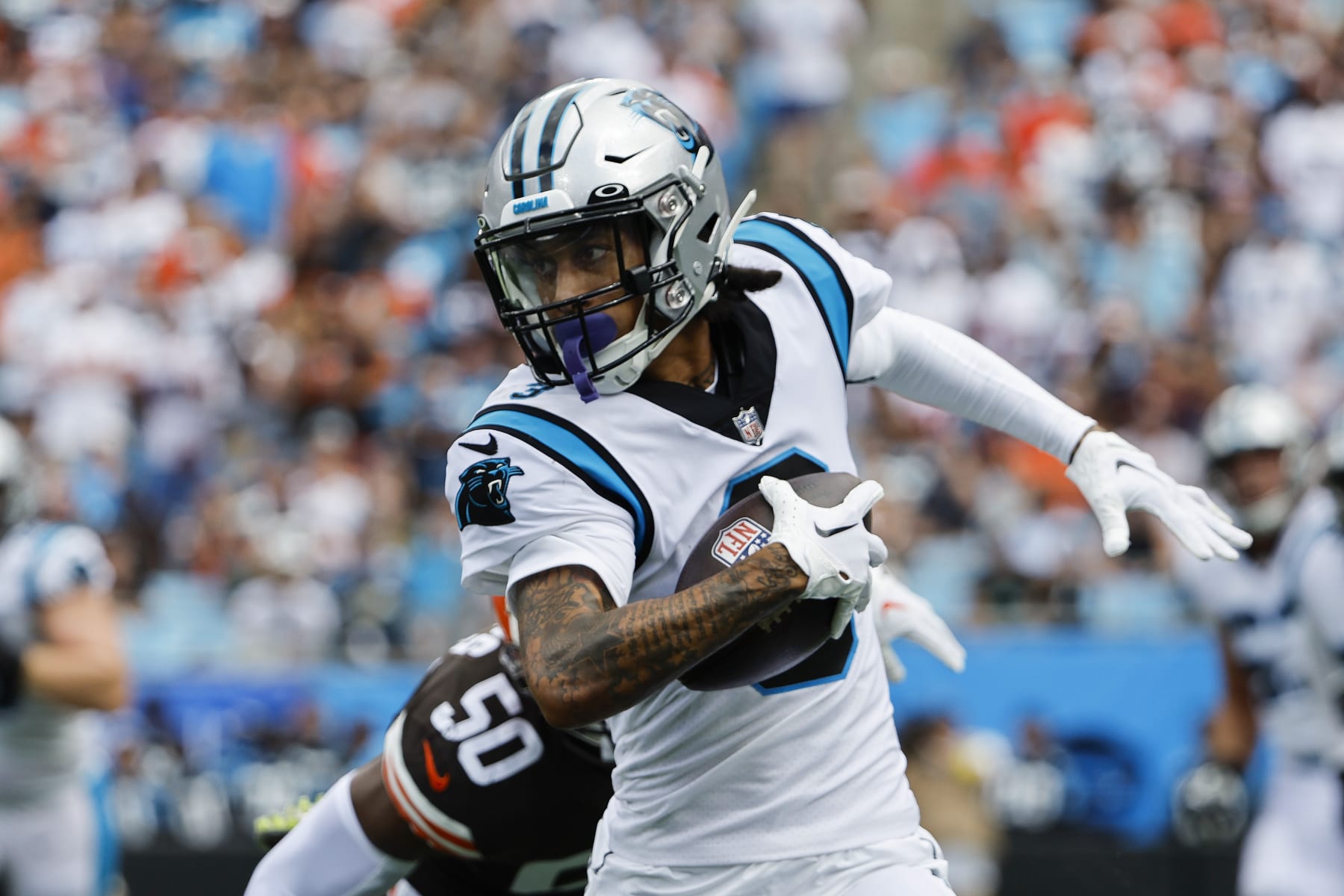 Carolina Panthers wide receiver Robbie Anderson runs against the Cleveland Browns during an NFL football game at Bank of America Stadium, Sunday, Sept. 11, 2022 in Charlotte, NC. (Winslow Townson/AP Images for Panini)