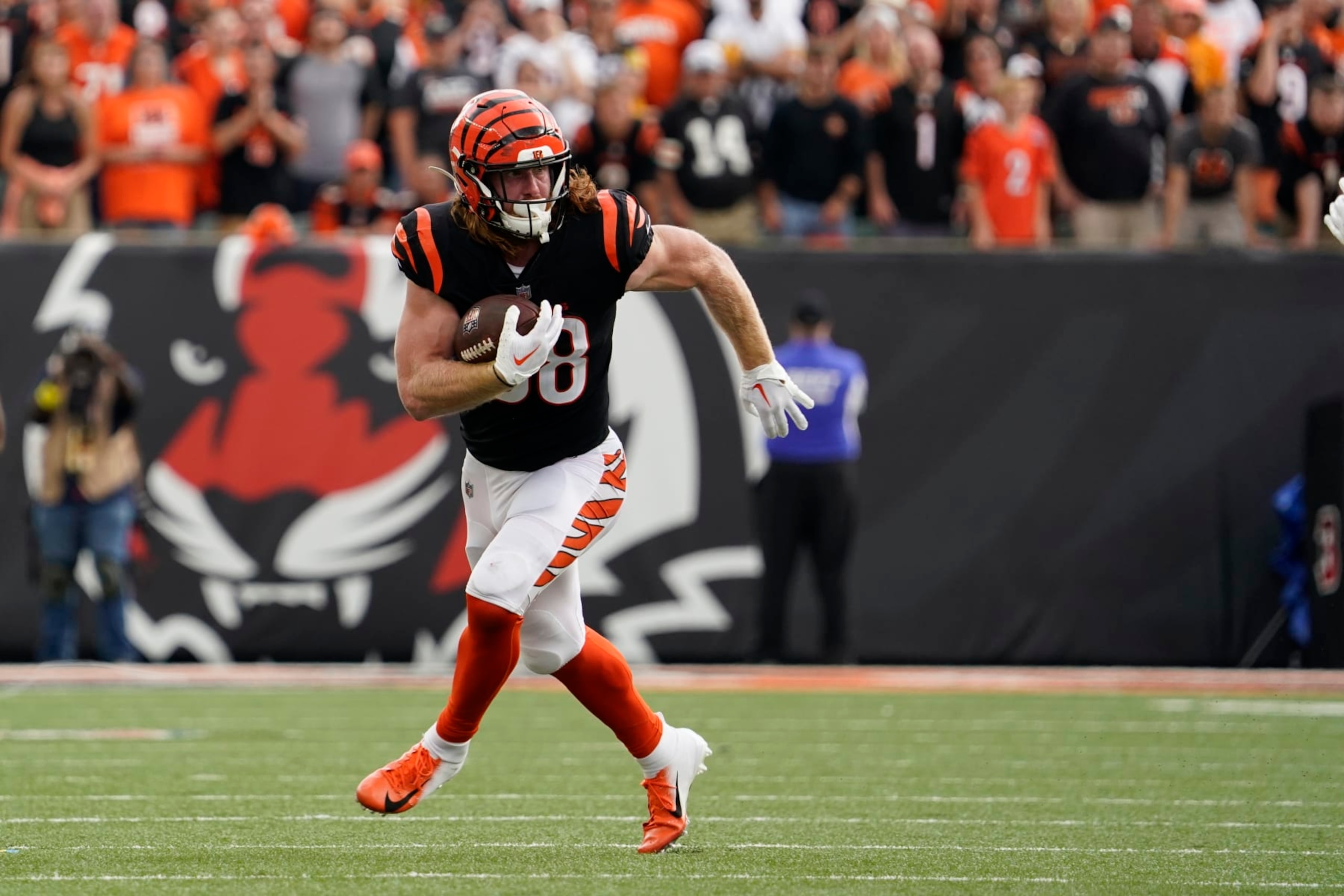 Cincinnati Bengals tight end Hayden Hurst (88) runs during overtime of an NFL football game against the Pittsburgh Steelers, Sunday, Sept. 11, 2022, in Cincinnati. Pittsburgh won 23-20. (AP Photo/Joshua A. Bickel)