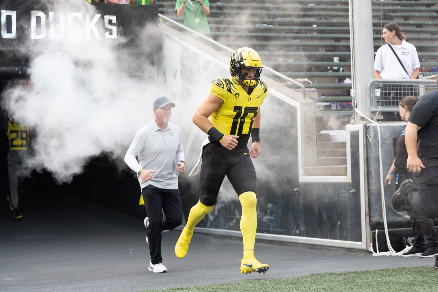 EUGENE, OR - SEPTEMBER 10: Bo Nix #10 of the Oregon Ducks runs out of the tunnel before the game against the Eastern Washington Eagles at Autzen Stadium on September 10, 2022 in Eugene, Oregon. (Photo by Tom Hauck/Getty Images)