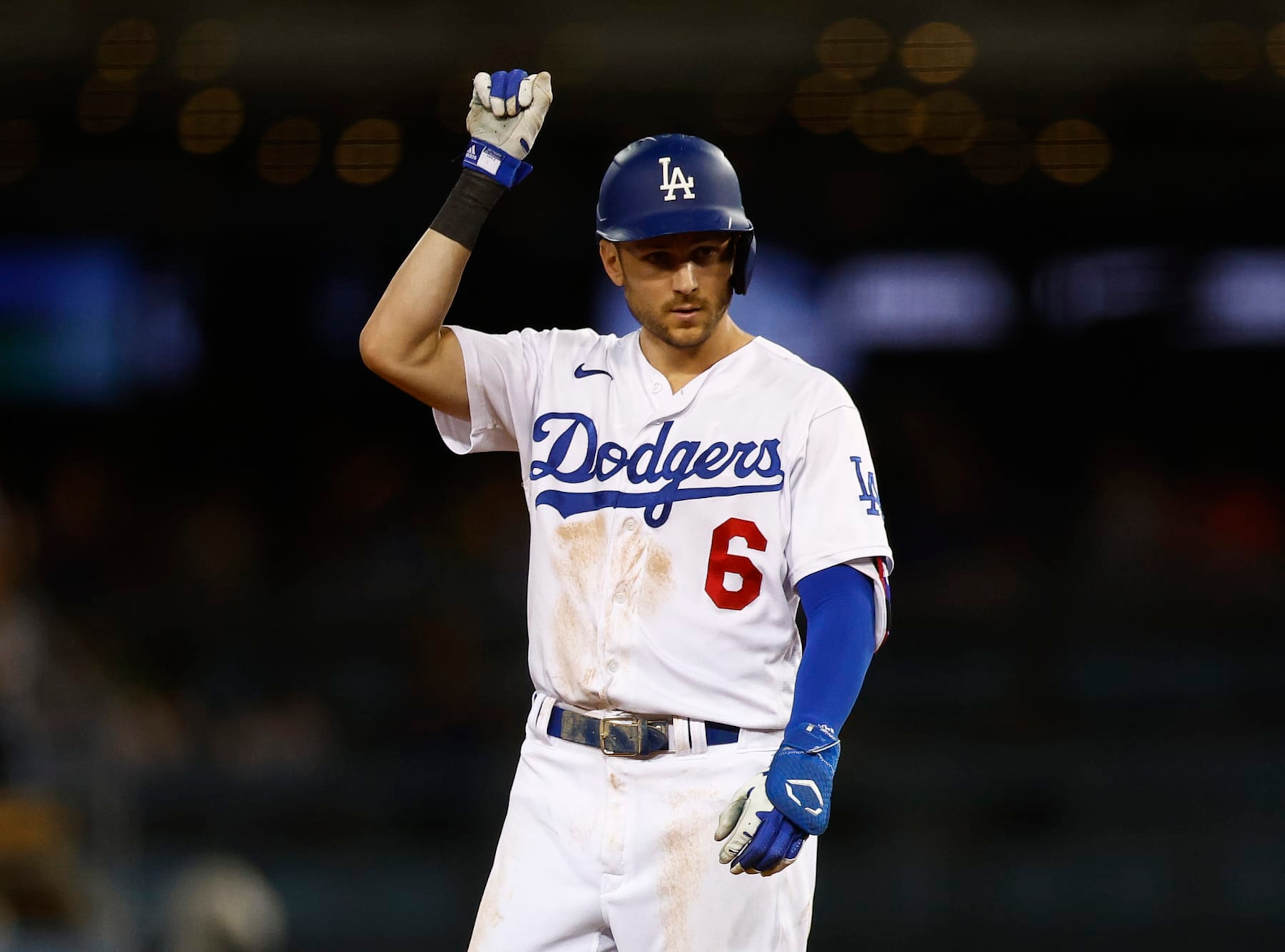 LOS ANGELES, CALIFORNIA - AUGUST 10:   Trea Turner #6 of the Los Angeles Dodgers in the seventh inning at Dodger Stadium on August 10, 2022 in Los Angeles, California. (Photo by Ronald Martinez/Getty Images)