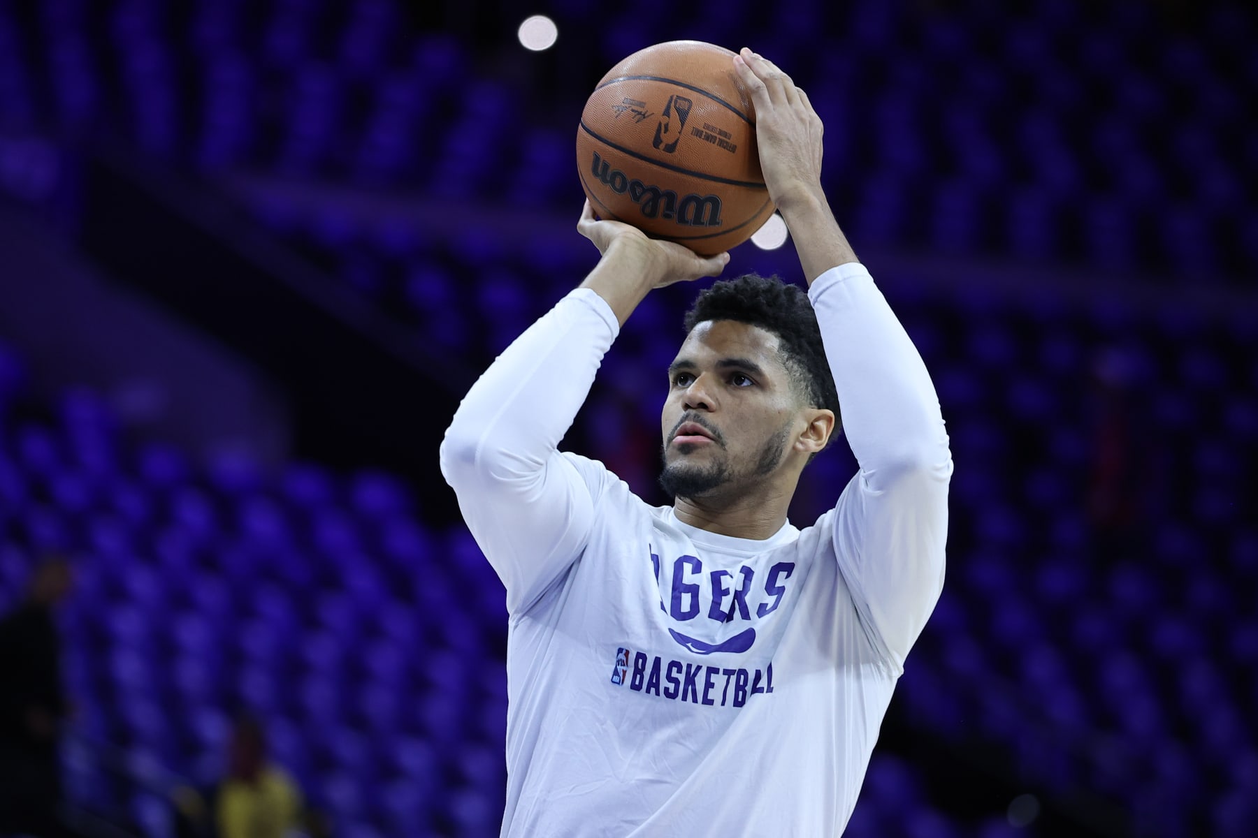 PHILADELPHIA, PA, USA - MAY 8: Philadelphia 76ers player Tobias Harris warms up ahead of the NBA match between Philadelphia 76ers and Miami Heat at the Wells Fargo Center in Philadelphia, Pennsylvania, United States on May 8, 2022. (Photo by Tayfun Coskun/Anadolu Agency via Getty Images)