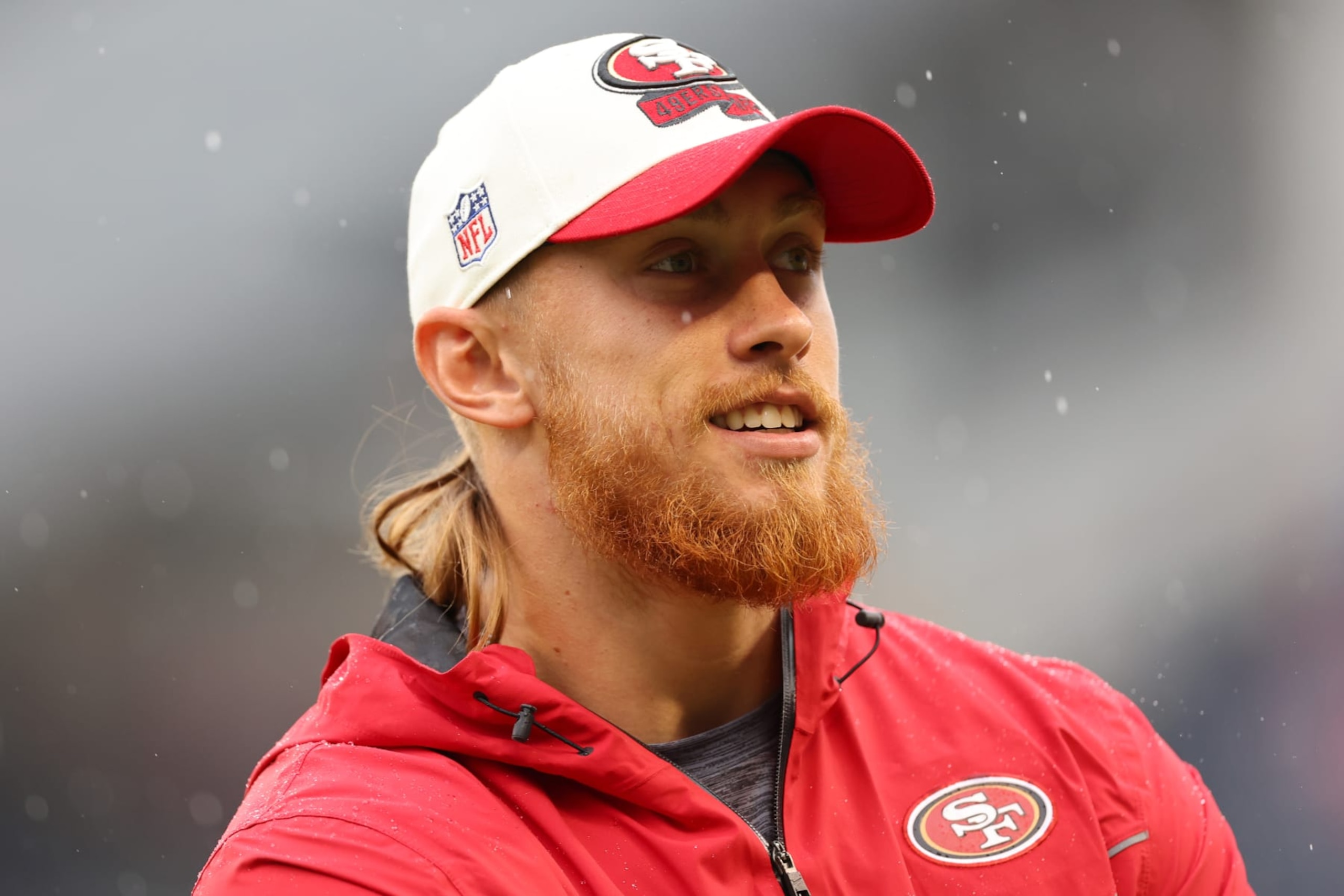 CHICAGO, ILLINOIS - SEPTEMBER 11: George Kittle #85 of the San Francisco 49ers looks on prior to the game against the Chicago Bears at Soldier Field on September 11, 2022 in Chicago, Illinois. (Photo by Michael Reaves/Getty Images)