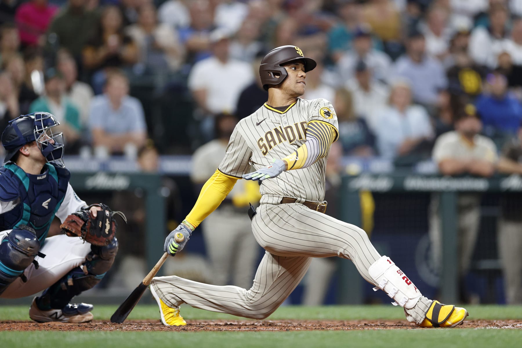 SEATTLE, WASHINGTON - SEPTEMBER 13: Juan Soto #22 of the San Diego Padres at bat during the third inning against the Seattle Mariners at T-Mobile Park on September 13, 2022 in Seattle, Washington. (Photo by Steph Chambers/Getty Images)