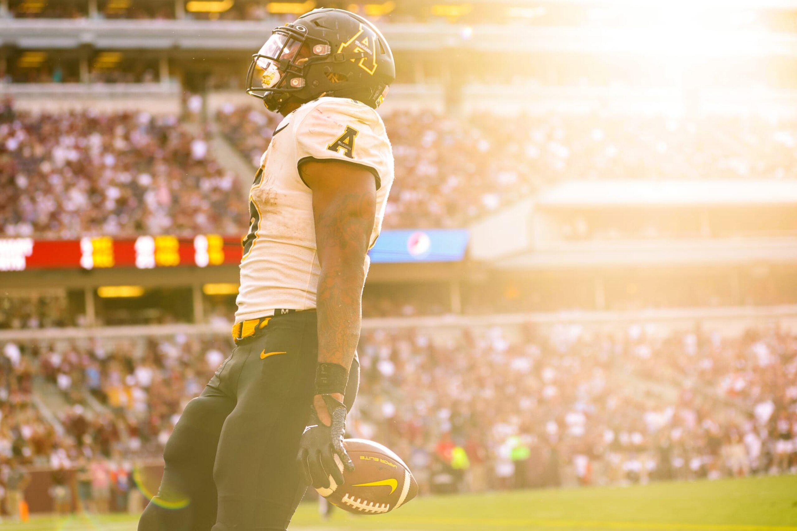 COLLEGE STATION, TEXAS - SEPTEMBER 10: Camerun Peoples #6 of the Appalachian State Mountaineers rushes for a touchdown during the second half against the Texas A&M Aggies at Kyle Field on September 10, 2022 in College Station, Texas. (Photo by Carmen Mandato/Getty Images)