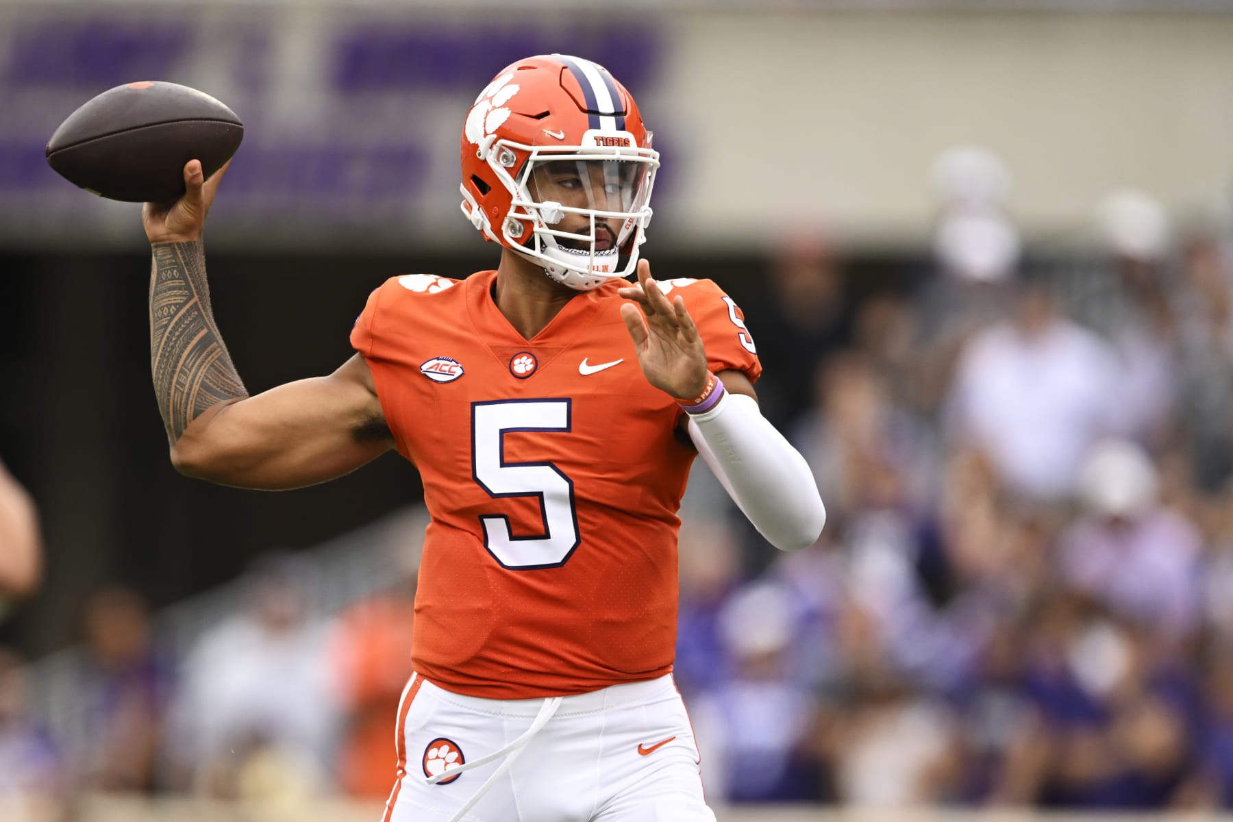 CLEMSON, SOUTH CAROLINA - SEPTEMBER 10: DJ Uiagalelei #5 of the Clemson Tigers throws a pass against the Furman Paladins during the first quarter at Memorial Stadium on September 10, 2022 in Clemson, South Carolina. (Photo by Eakin Howard/Getty Images)