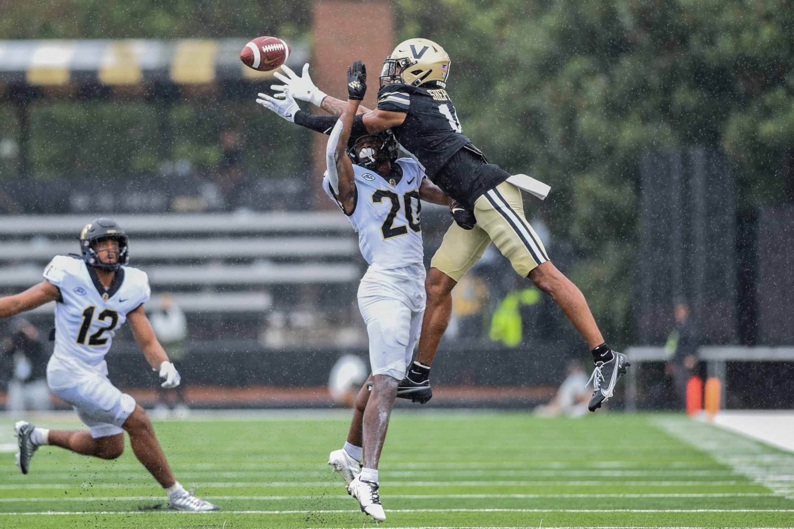 NASHVILLE, TENNESSEE - SEPTEMBER 10: Will Sheppard #14 of the Vanderbilt Commodores leaps for the ball in the second quarter against the Wake Forest Deacons at Vanderbilt Stadium on September 10, 2022 in Nashville, Tennessee. (Photo by Carly Mackler/Getty Images)