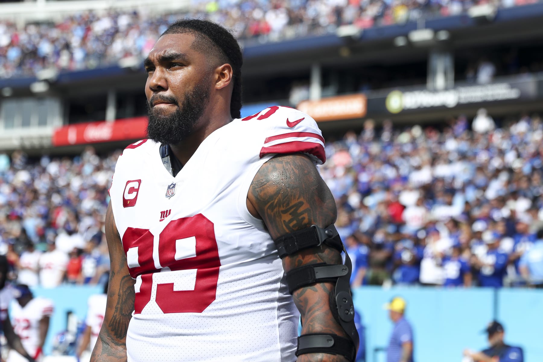 NASHVILLE, FL - SEPTEMBER 11: Leonard Williams #99 of the New York Giants looks on prior to an NFL football game against the Tennessee Titans at Nissan Stadium on September 11, 2022 in Nashville, Tennessee. (Photo by Kevin Sabitus/Getty Images)
