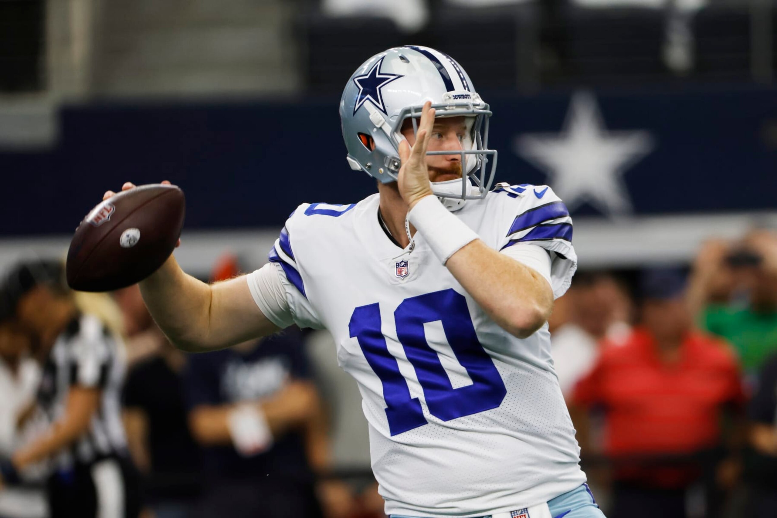 Dallas Cowboys quarterback Cooper Rush (10) warms up prior to an NFL football game Sunday, Sept. 18, 2022, in Arlington, Tx. (AP Photo/Ron Jenkins)