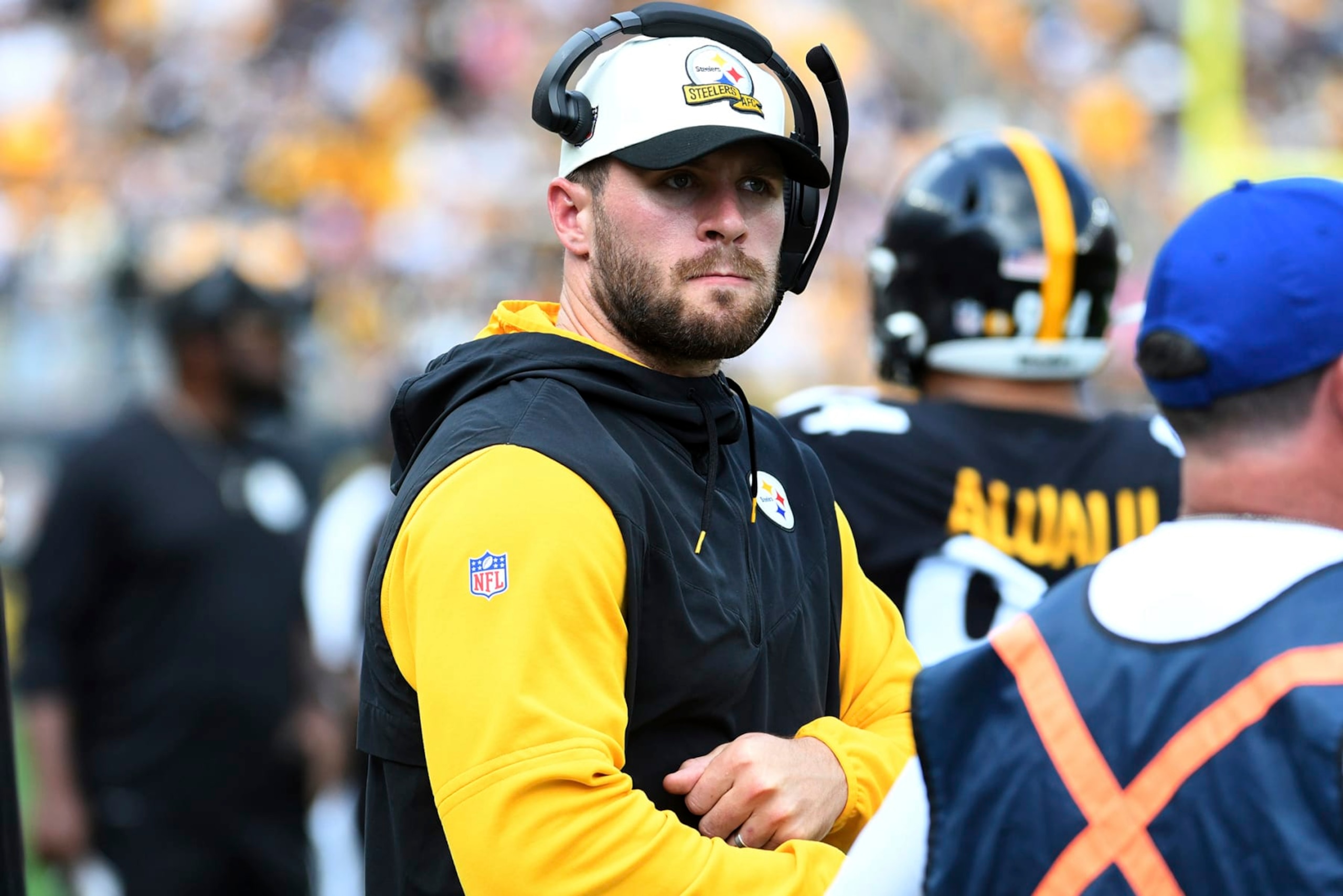 Pittsburgh Steelers linebacker T.J. Watt stands on the sidelines during the first half of an NFL football game against the New England Patriots in Pittsburgh, Sunday, Sept. 18, 2022. (AP Photo/Phil Pavely) Pittsburgh Steelers linebacker T.J. Watt stands on the sidelines during the first half of an NFL football game against the New England Patriots in Pittsburgh, Sunday, Sept. 18, 2022. (AP Photo/Phil Pavely)