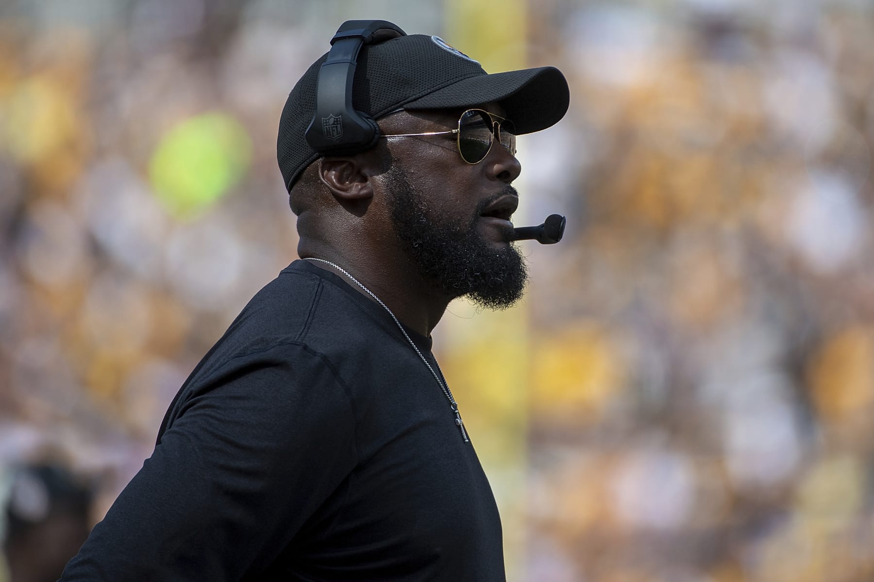 Pittsburgh Steelers head coach Mike Tomlin looks on from the sideline in the second half during an NFL football game against the New England Patriots in Pittsburgh, Sunday, Sept. 18, 2022. (AP Photo/Justin Berl)