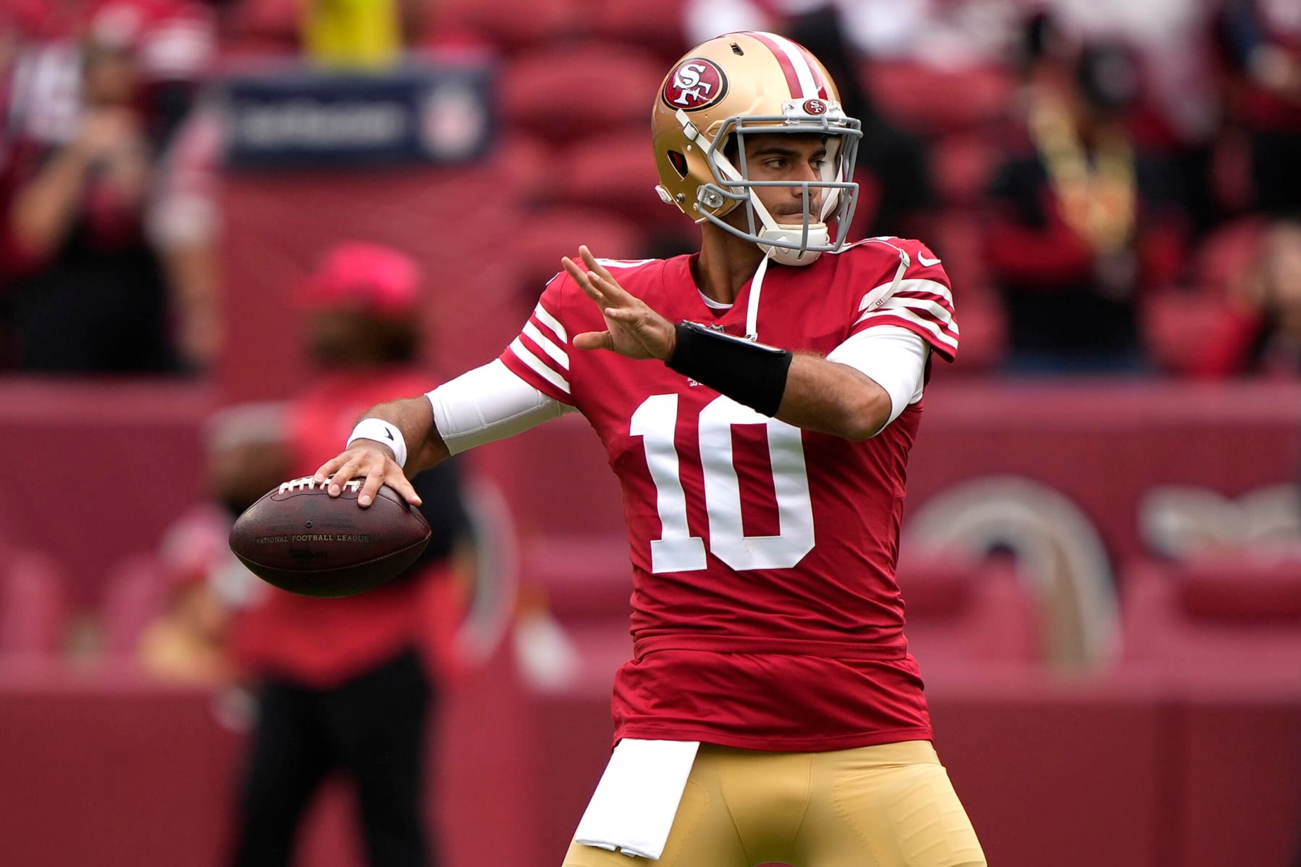 SANTA CLARA, CALIFORNIA - SEPTEMBER 18: Jimmy Garoppolo #10 of the San Francisco 49ers throws the ball during warmups before the game against the Seattle Seahawks at Levi's Stadium on September 18, 2022 in Santa Clara, California. (Photo by Thearon W. Henderson/Getty Images)
