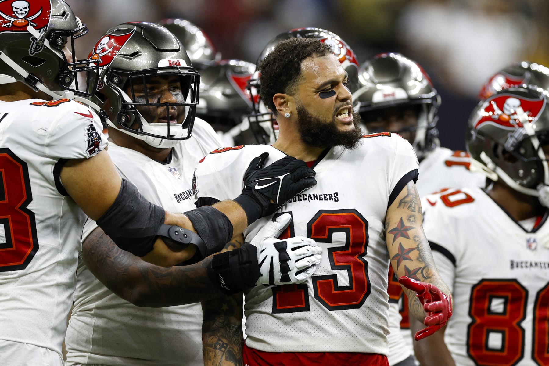 NEW ORLEANS, LOUISIANA - SEPTEMBER 18: Marcus Maye #6 of the New Orleans Saints argues with Mike Evans #13 of the Tampa Bay Buccaneers on the field during the second half of the game at Caesars Superdome on September 18, 2022 in New Orleans, Louisiana. (Photo by Chris Graythen/Getty Images)