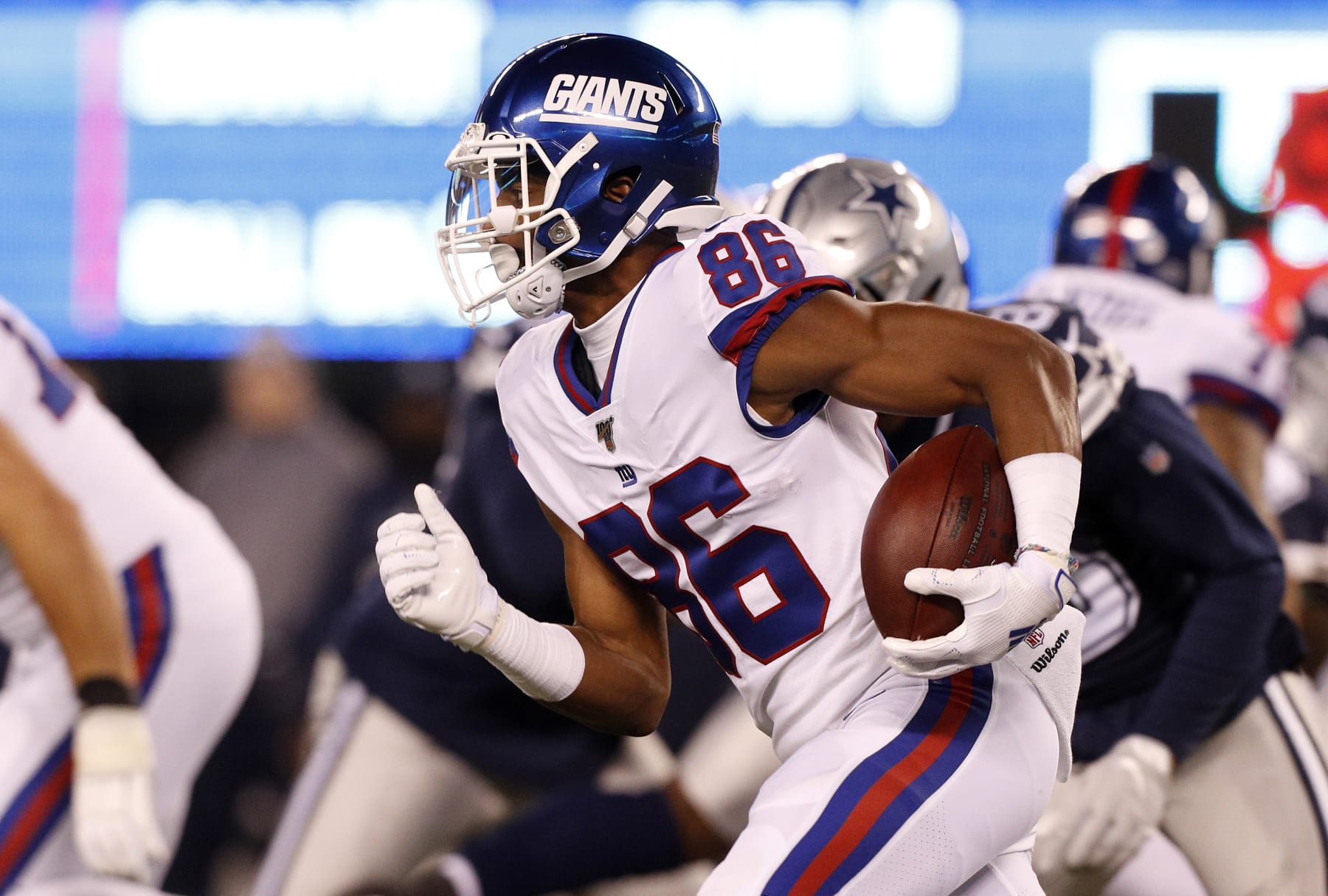 EAST RUTHERFORD, NEW JERSEY - NOVEMBER 04:  (NEW YORK DAILIES OUT)   Darius Slayton #86 of the New York Giants in action against the Dallas Cowboys at MetLife Stadium on November 04, 2019 in East Rutherford, New Jersey. The Cowboys defeated the Giants 37-18. (Photo by Jim McIsaac/Getty Images)
