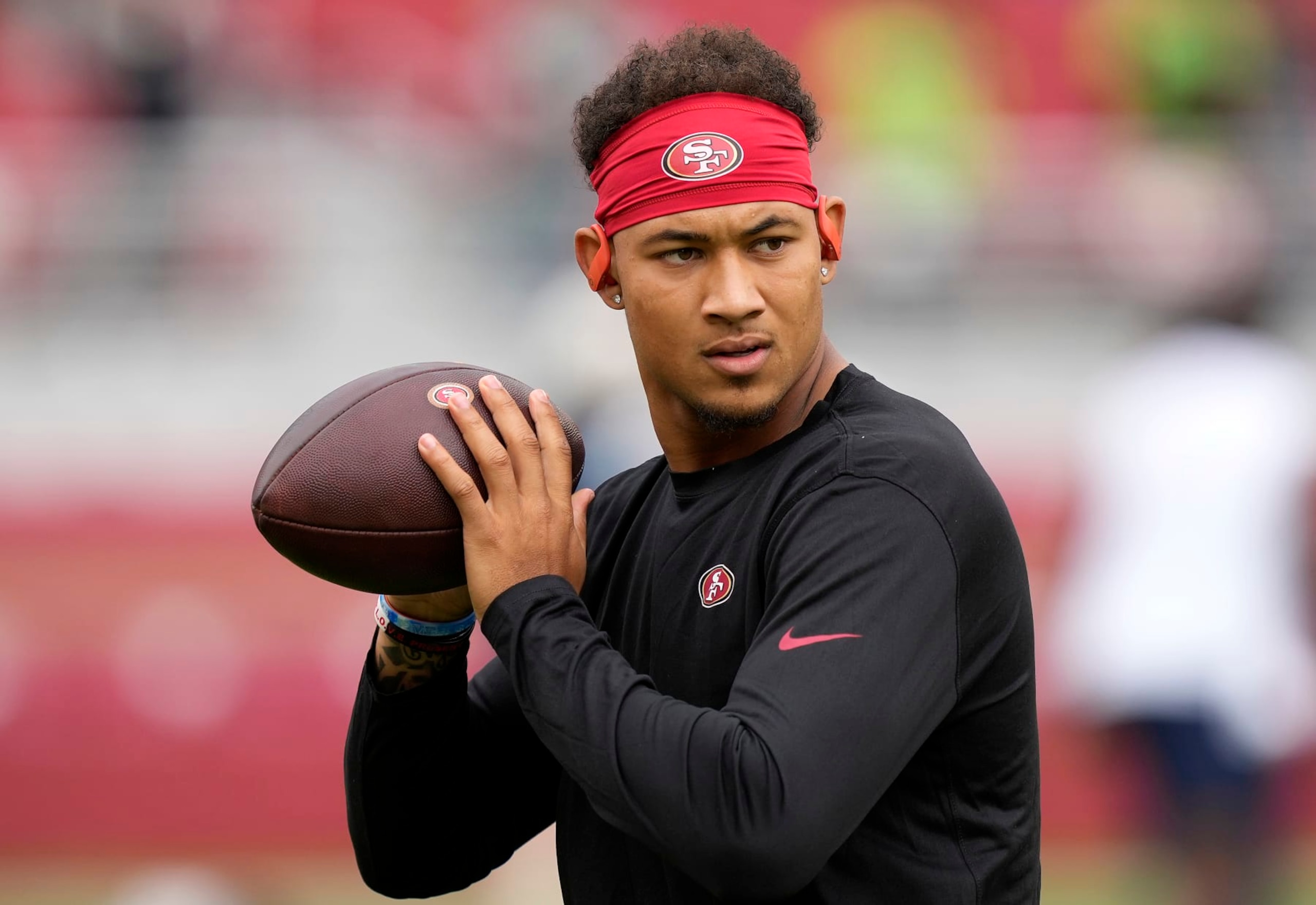 SANTA CLARA, CALIFORNIA - SEPTEMBER 18: Trey Lance #5 of the San Francisco 49ers warms up before the game against the Seattle Seahawks at Levi's Stadium on September 18, 2022 in Santa Clara, California. (Photo by Thearon W. Henderson/Getty Images) SANTA CLARA, CALIFORNIA - SEPTEMBER 18: Trey Lance #5 of the San Francisco 49ers warms up before the game against the Seattle Seahawks at Levi's Stadium on September 18, 2022 in Santa Clara, California. (Photo by Thearon W. Henderson/Getty Images)