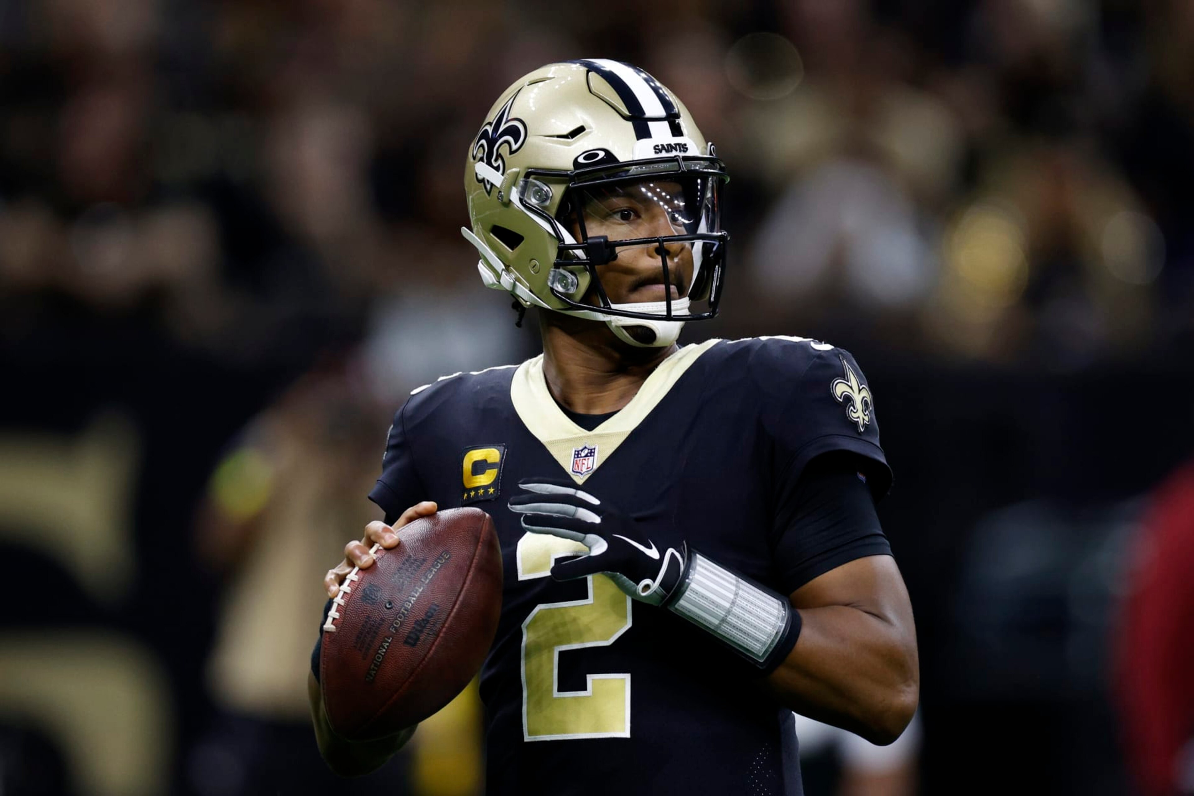 NEW ORLEANS, LOUISIANA - SEPTEMBER 18: Jameis Winston #2 of the New Orleans Saints in action against the Tampa Bay Buccaneers at Caesars Superdome on September 18, 2022 in New Orleans, Louisiana. (Photo by Chris Graythen/Getty Images) NEW ORLEANS, LOUISIANA - SEPTEMBER 18: Jameis Winston #2 of the New Orleans Saints in action against the Tampa Bay Buccaneers at Caesars Superdome on September 18, 2022 in New Orleans, Louisiana. (Photo by Chris Graythen/Getty Images)