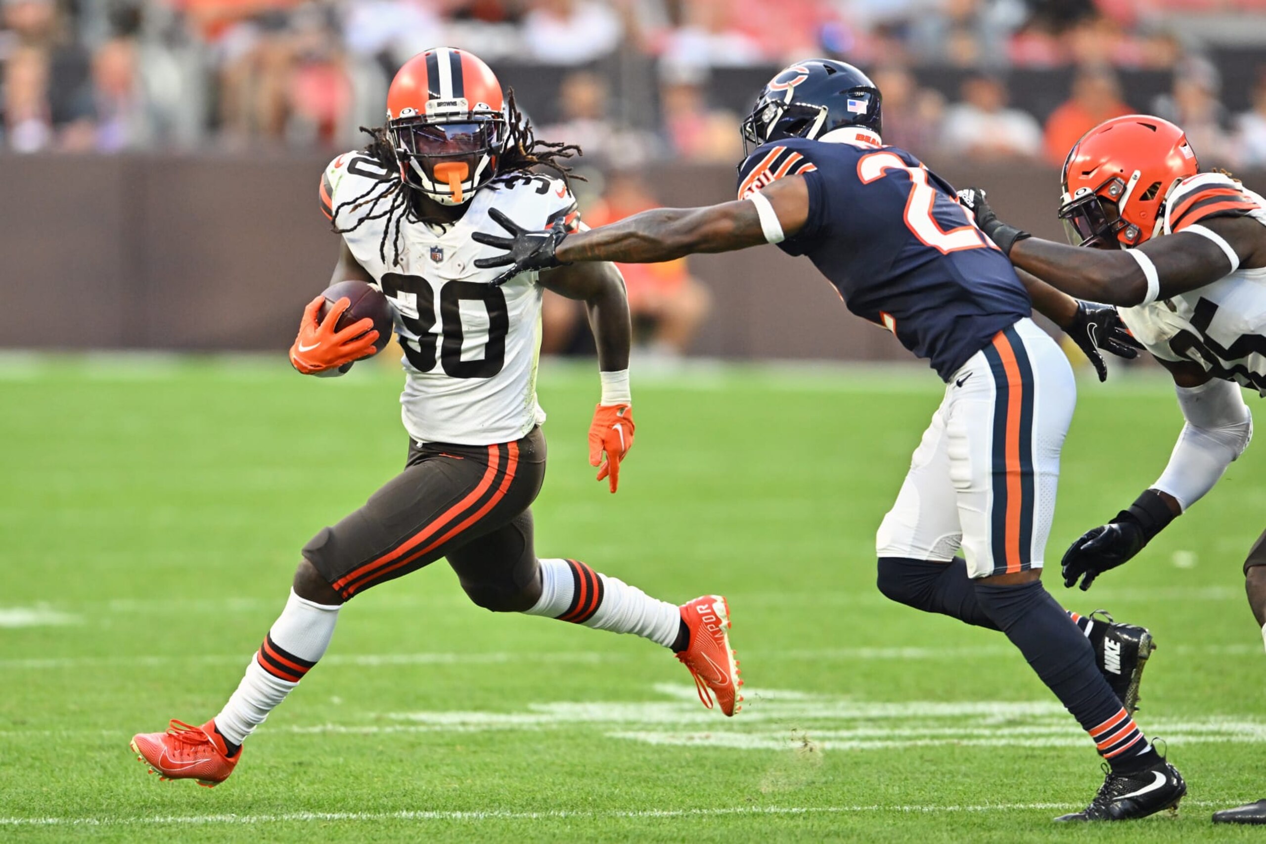 CLEVELAND, OHIO - AUGUST 27: Running back D'Ernest Johnson #30 of the Cleveland Browns runs for a gain during the second quarter of a preseason game against the Chicago Bears at FirstEnergy Stadium on August 27, 2022 in Cleveland, Ohio. (Photo by Jason Miller/Getty Images) CLEVELAND, OHIO - AUGUST 27: Running back D'Ernest Johnson #30 of the Cleveland Browns runs for a gain during the second quarter of a preseason game against the Chicago Bears at FirstEnergy Stadium on August 27, 2022 in Cleveland, Ohio. (Photo by Jason Miller/Getty Images)