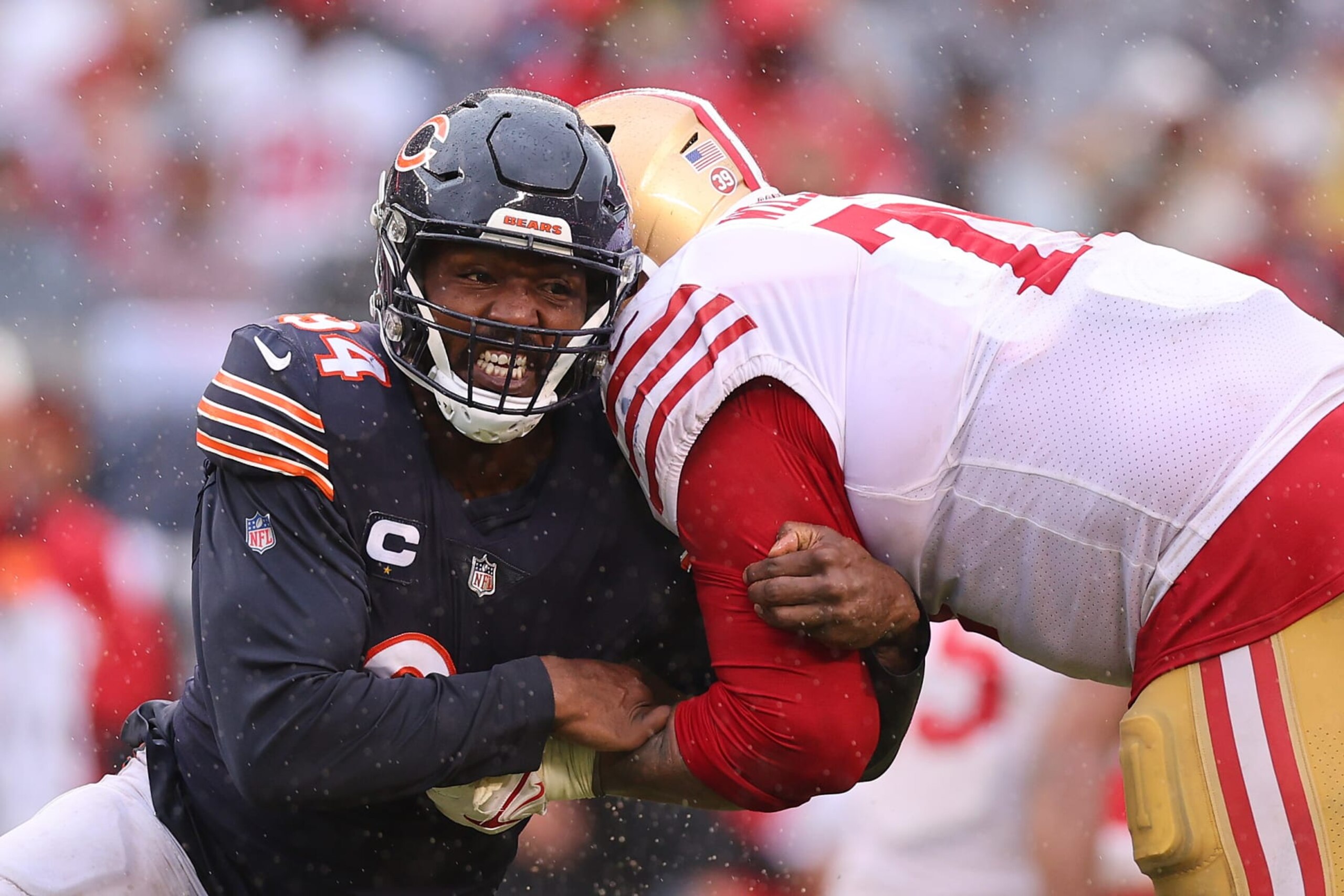 CHICAGO, ILLINOIS - SEPTEMBER 11: Robert Quinn #94 of the Chicago Bears rushes the quarterback against the San Francisco 49ers at Soldier Field on September 11, 2022 in Chicago, Illinois. (Photo by Michael Reaves/Getty Images)