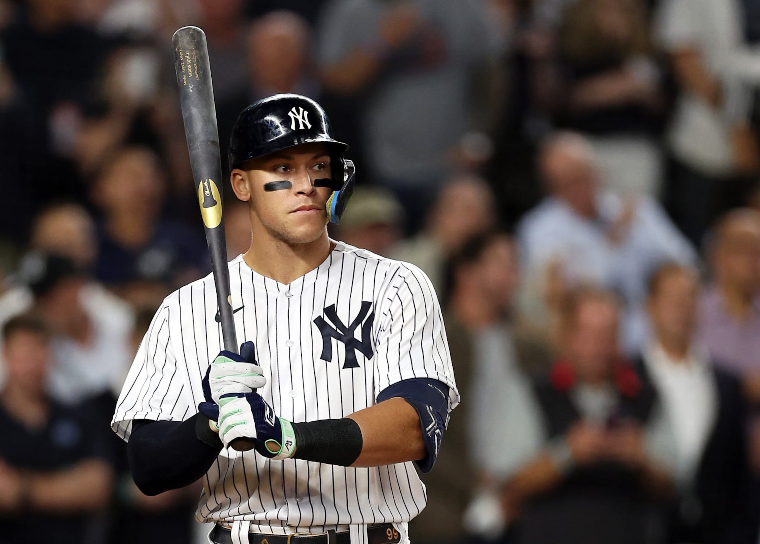 NEW YORK, NEW YORK - SEPTEMBER 20:  Aaron Judge #99 of the New York Yankees bats during the 6th inning of the game against the Pittsburgh Pirates at Yankee Stadium on September 20, 2022 in the Bronx borough of New York City. (Photo by Jamie Squire/Getty Images)