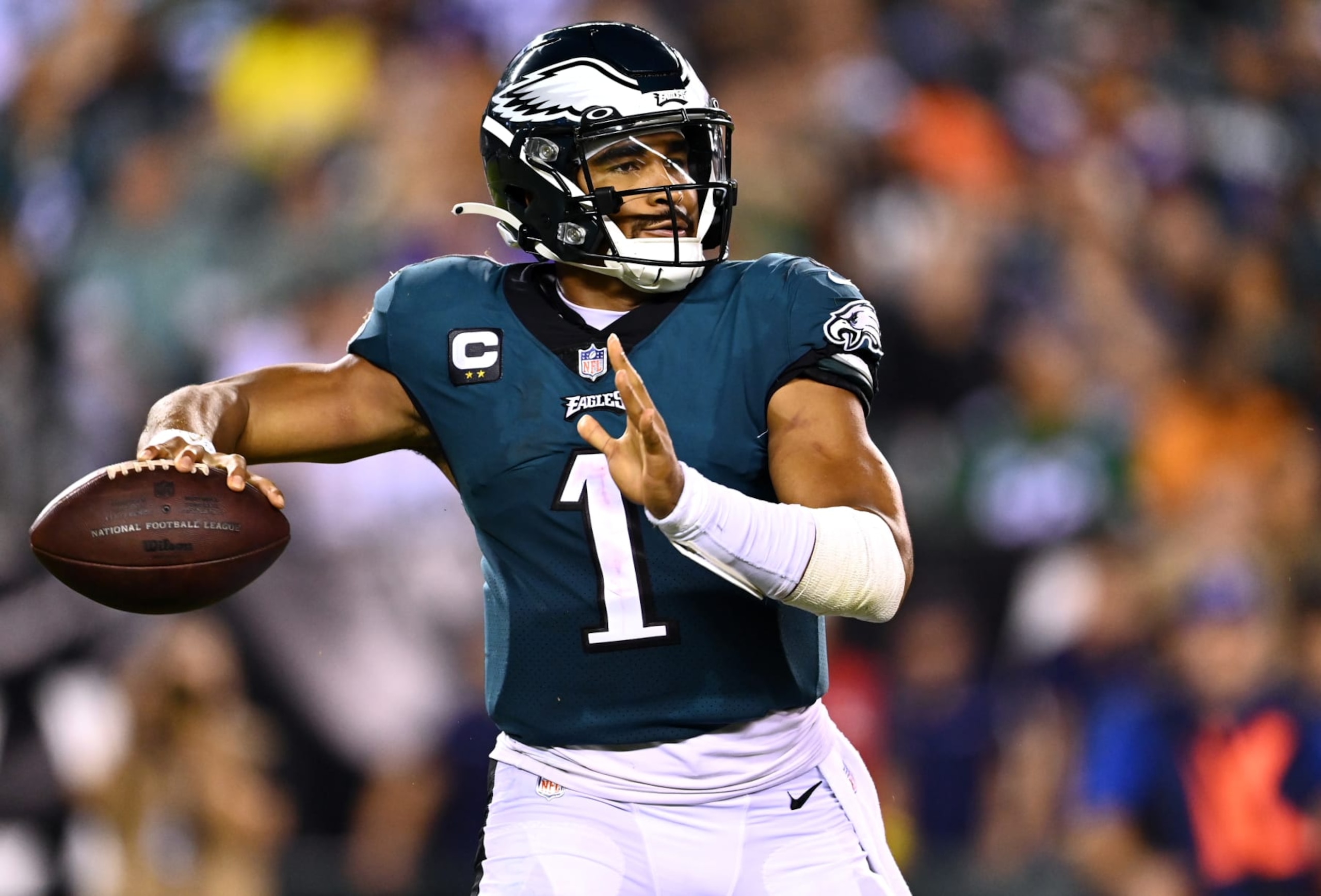 PHILADELPHIA, PA - SEPTEMBER 19: Philadelphia Eagles Quarterback Jalen Hurts (1) looks to pass in the fourth quarter during the game between the Minnesota Vikings and Philadelphia Eagles on September 19, 2022 at Lincoln Financial Field in Philadelphia, PA. (Photo by Kyle Ross/Icon Sportswire via Getty Images)