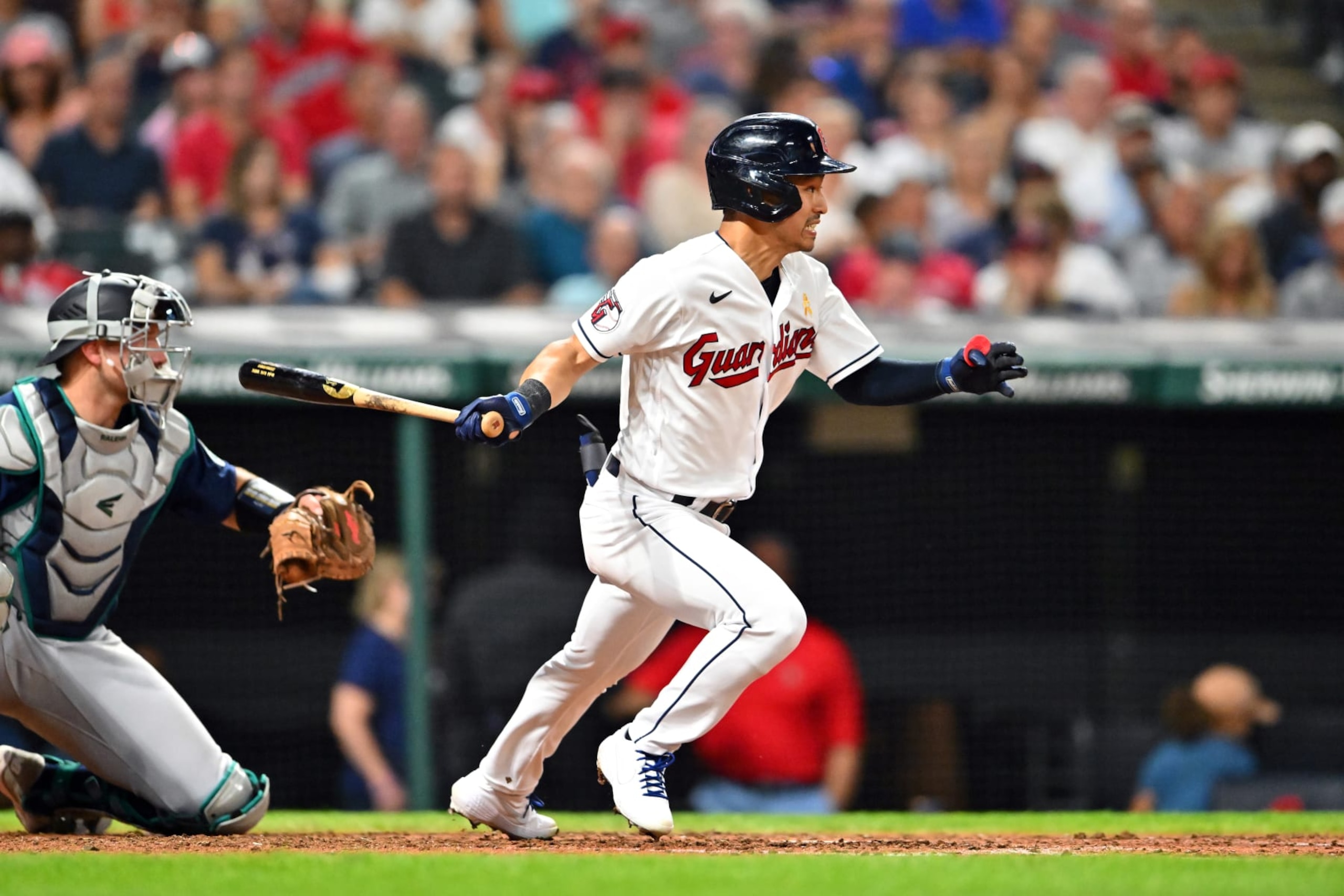 CLEVELAND, OHIO - SEPTEMBER 02: Steven Kwan #38 of the Cleveland Guardians runs out a single during the fifth inning against the Seattle Mariners at Progressive Field on September 02, 2022 in Cleveland, Ohio. (Photo by Jason Miller/Getty Images) CLEVELAND, OHIO - SEPTEMBER 02: Steven Kwan #38 of the Cleveland Guardians runs out a single during the fifth inning against the Seattle Mariners at Progressive Field on September 02, 2022 in Cleveland, Ohio. (Photo by Jason Miller/Getty Images)